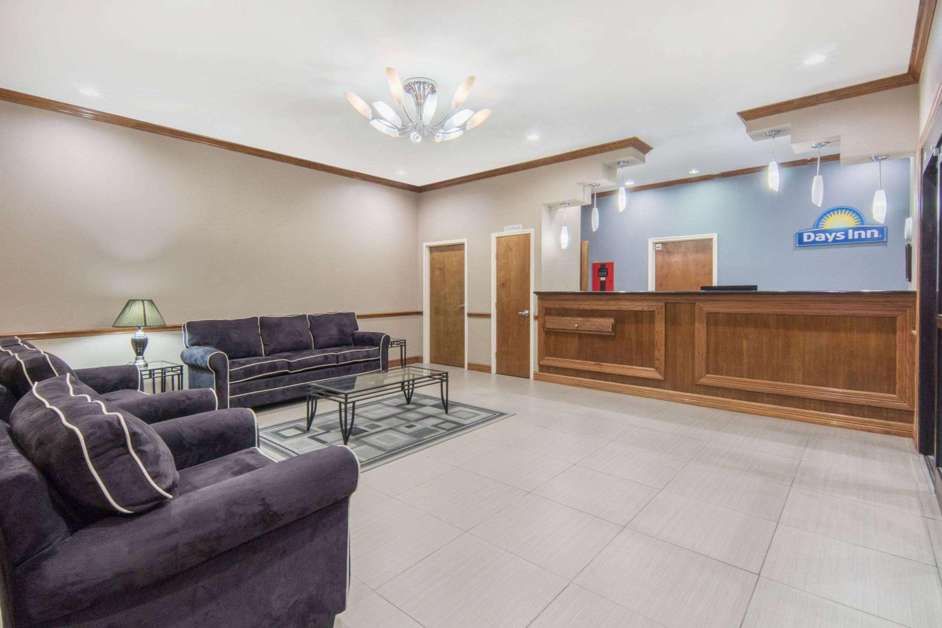 Days Inn by Wyndham Baytown East view 2
