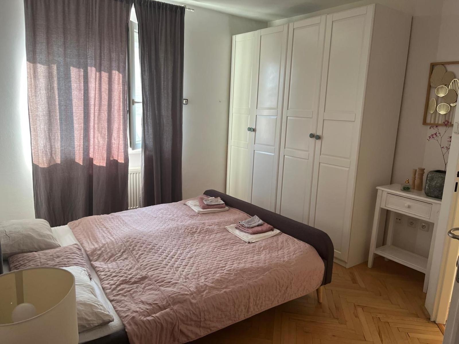 Amazing apartment in City Center view 2