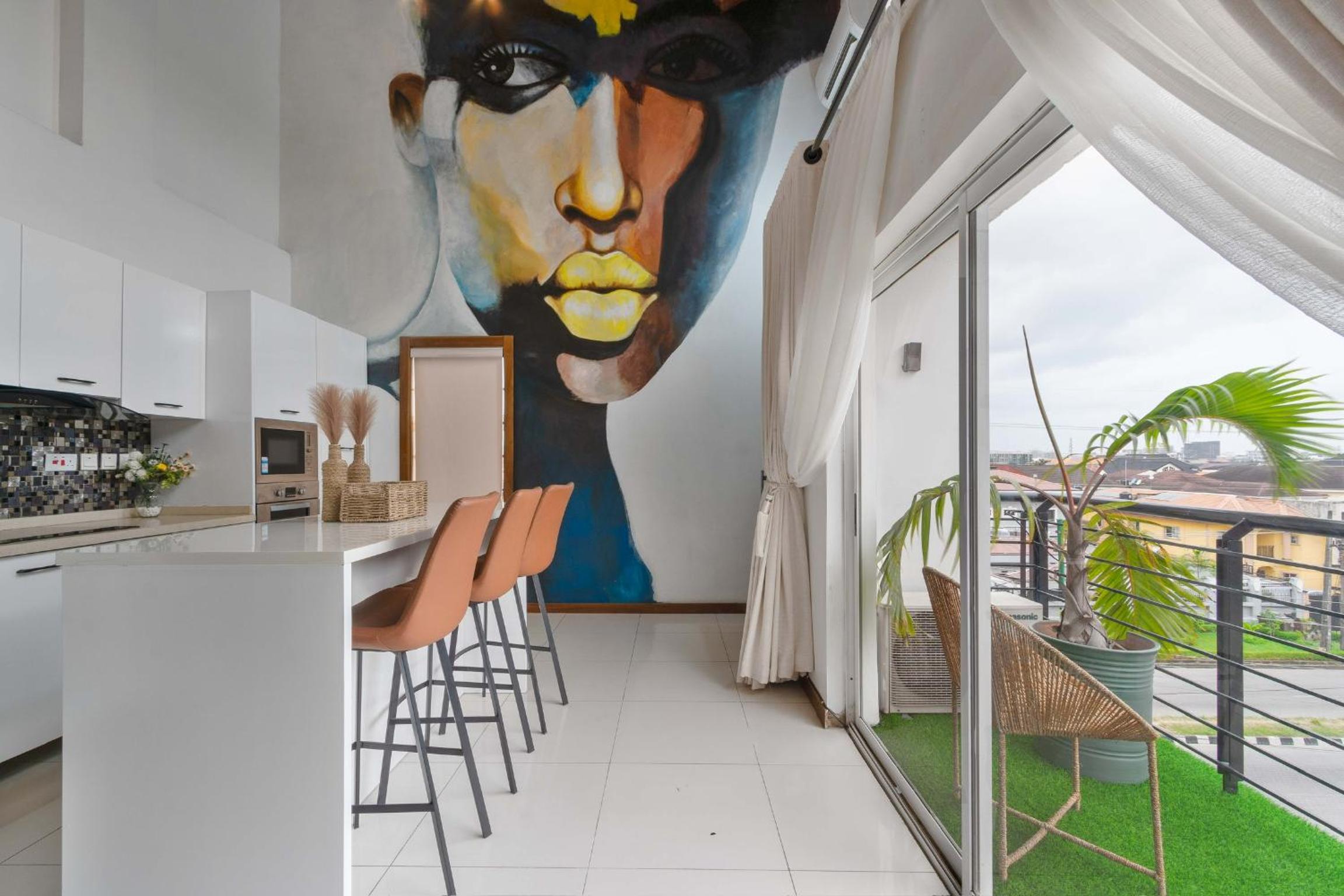 2 bedroom Luxury Art Loft in lekki phase 1 with pool view 3