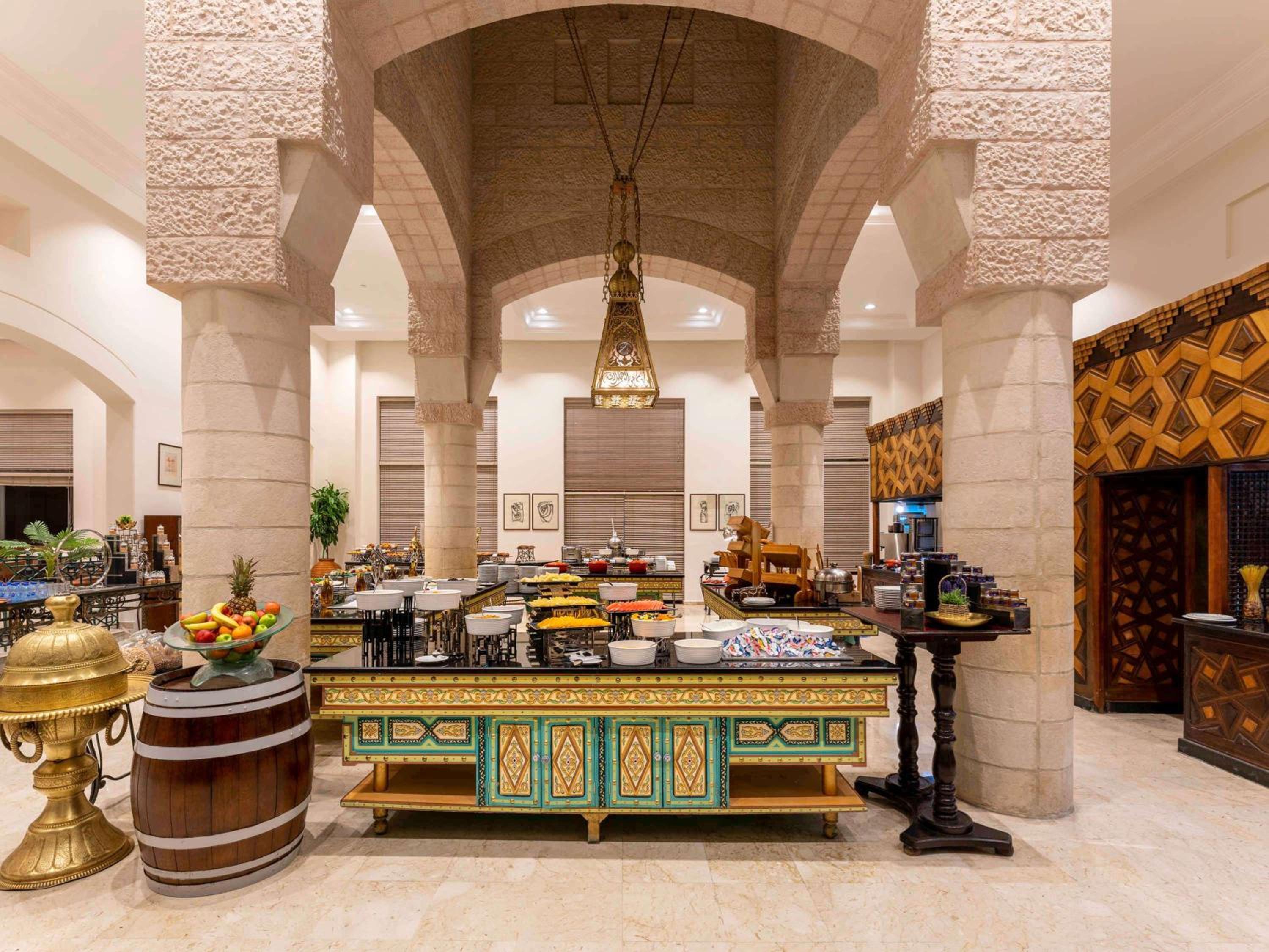 Mövenpick Resort Petra — photo 52