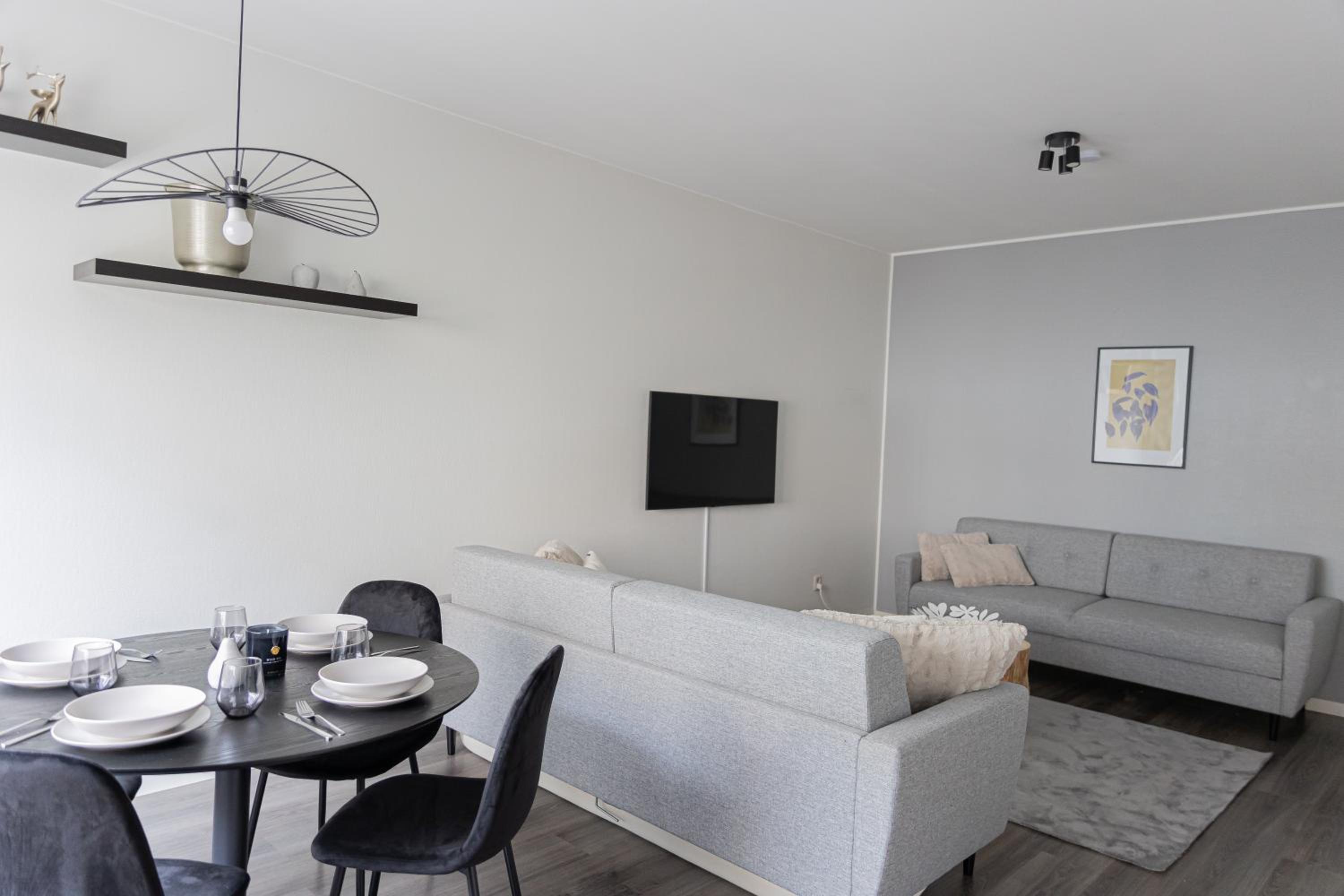 Aurora City Suites