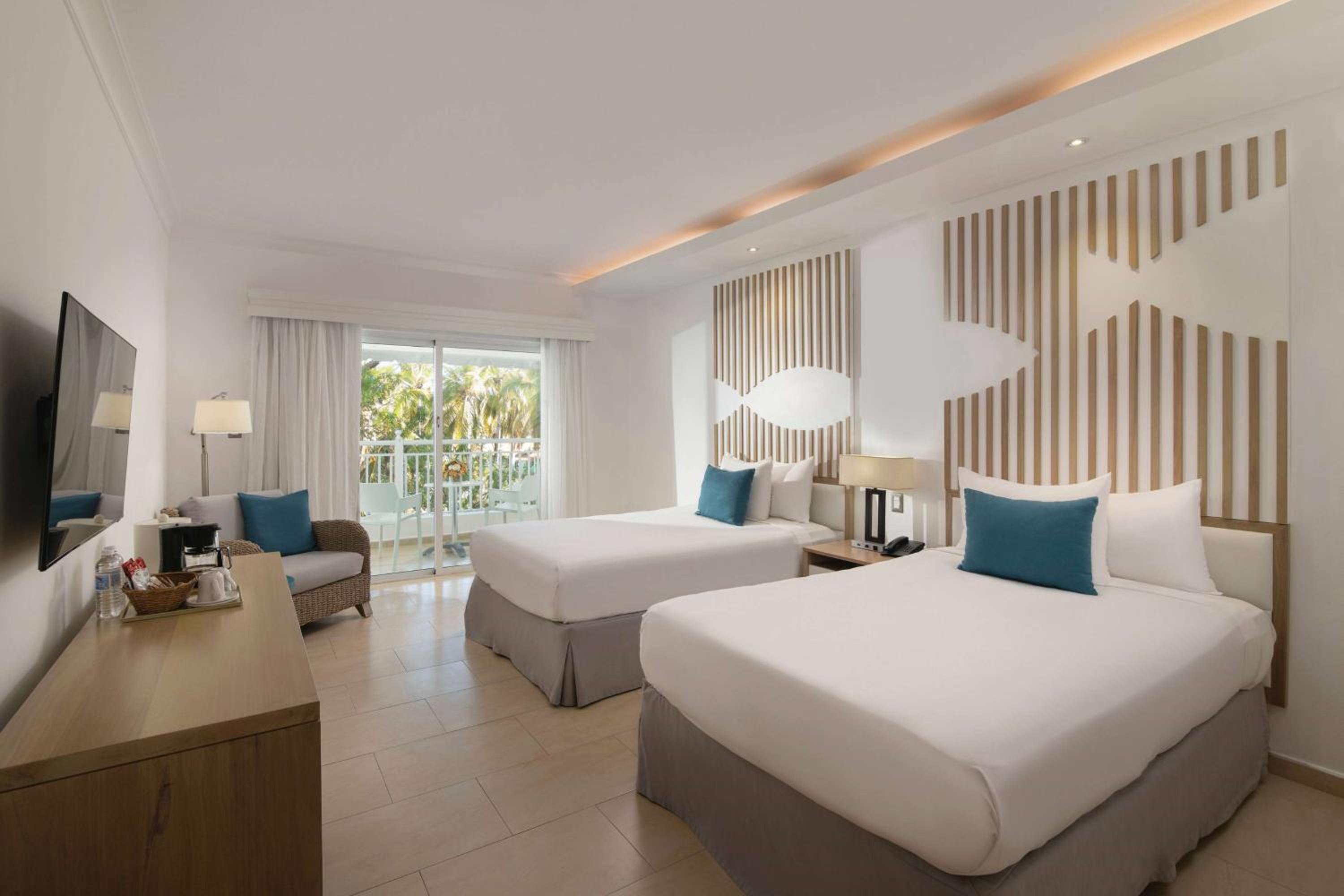 Wyndham Alltra Samana All Inclusive Resort