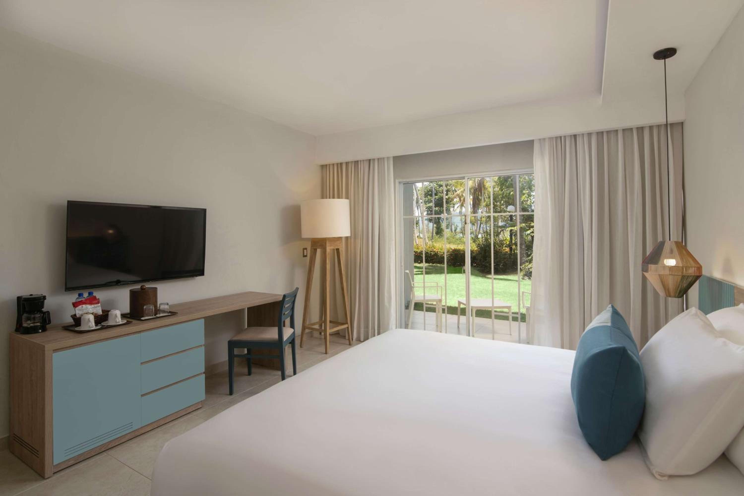 Wyndham Alltra Samana All Inclusive Resort