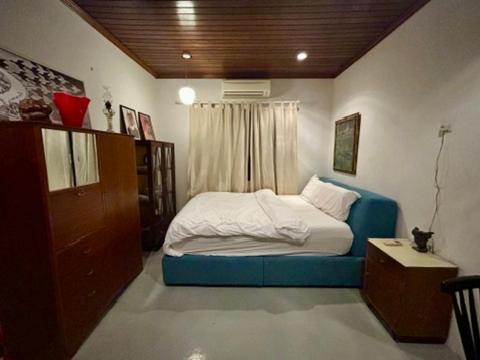 Chic Designer Room in Shared Bungalow SS1 Near LRT Petaling Jaya view 2