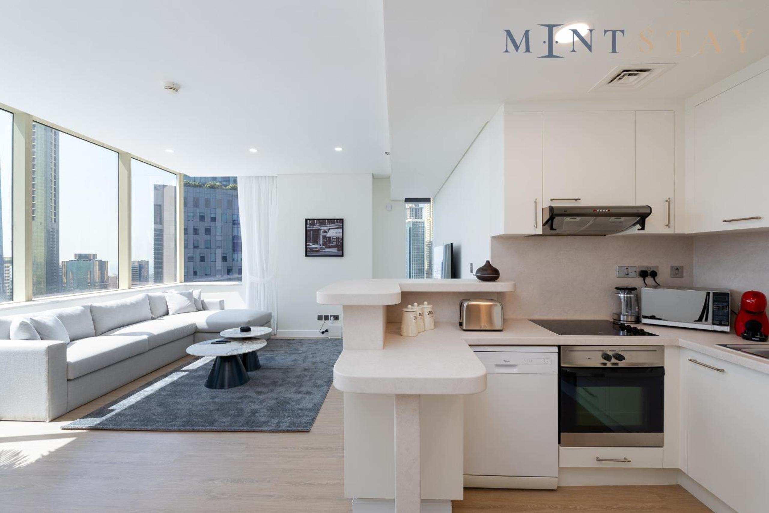 Sky Gardens, Park Avenue, DIFC - Mint Stay