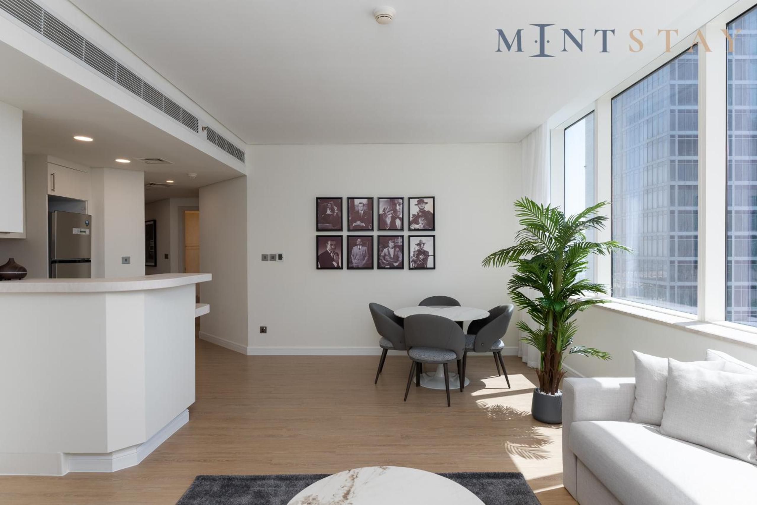 Sky Gardens, Park Avenue, DIFC - Mint Stay