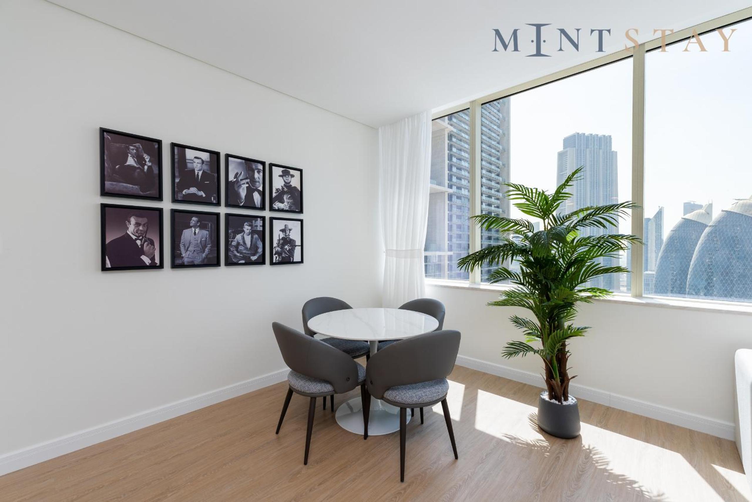 Sky Gardens, Park Avenue, DIFC - Mint Stay