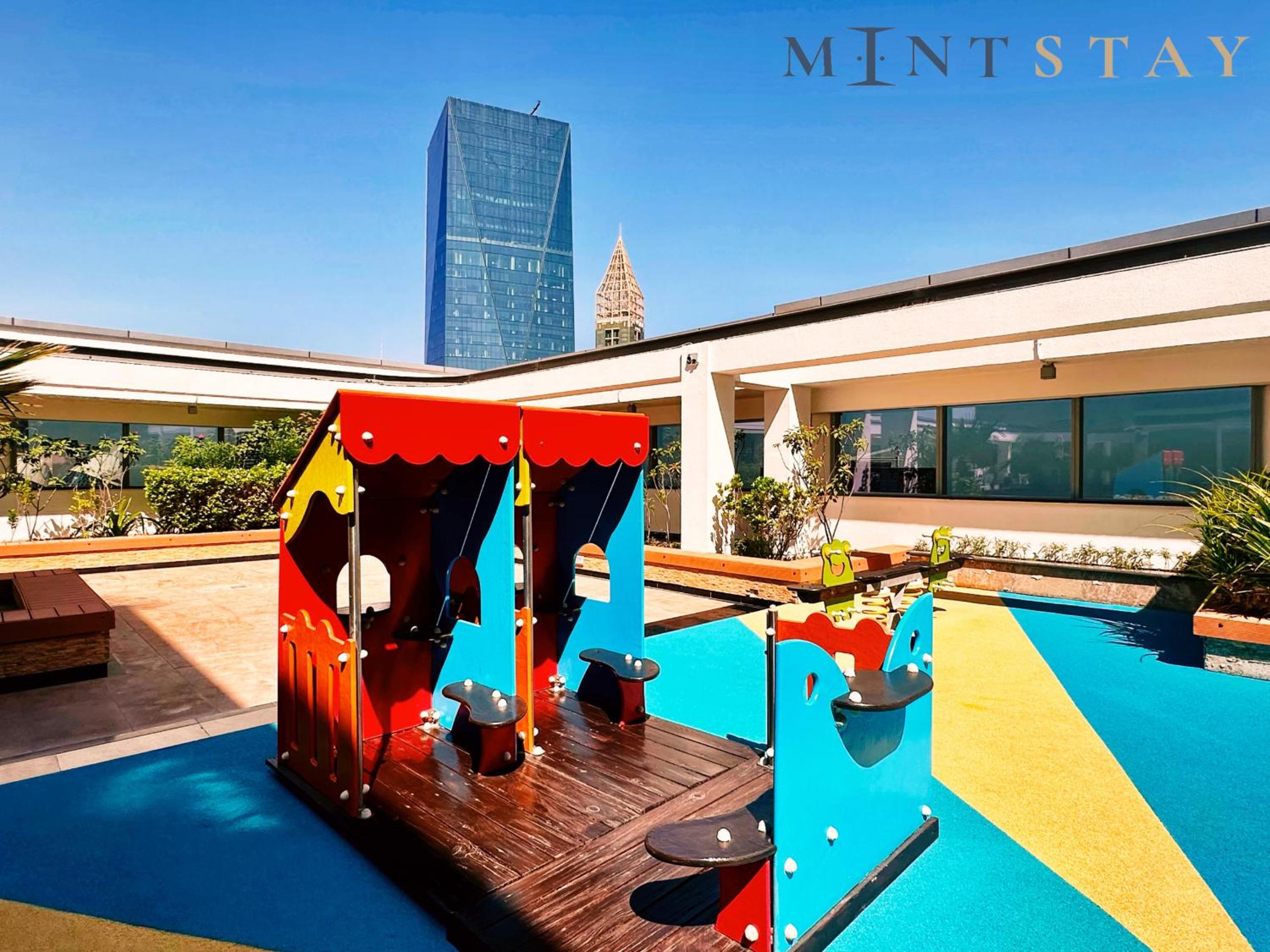 Sky Gardens, Park Avenue, DIFC - Mint Stay