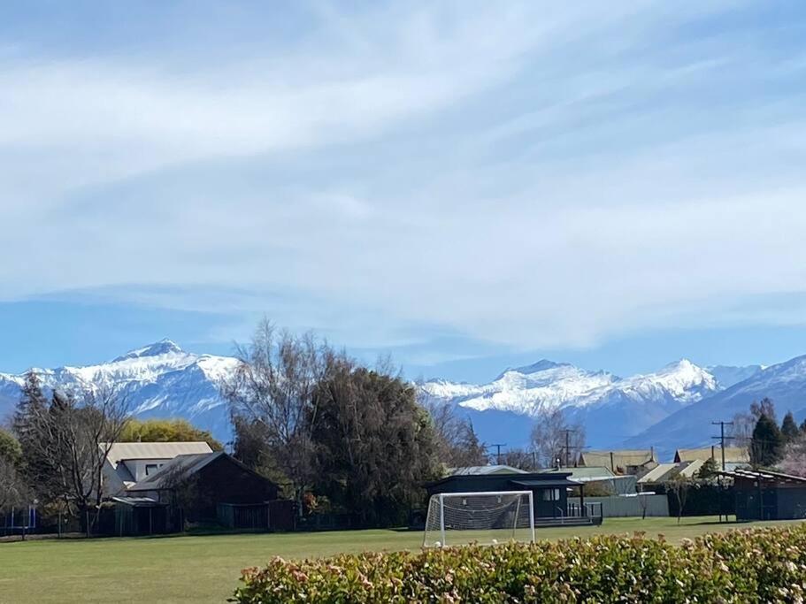 Lake Wānaka Retreat view 4