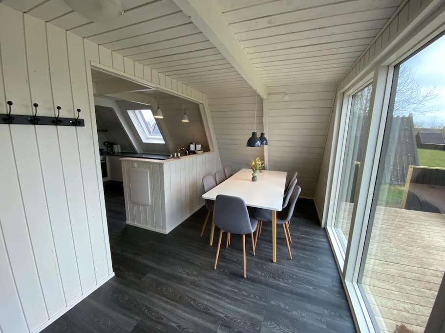 Skønt Sommerhus Golfhytte midt i skønne omgivelser