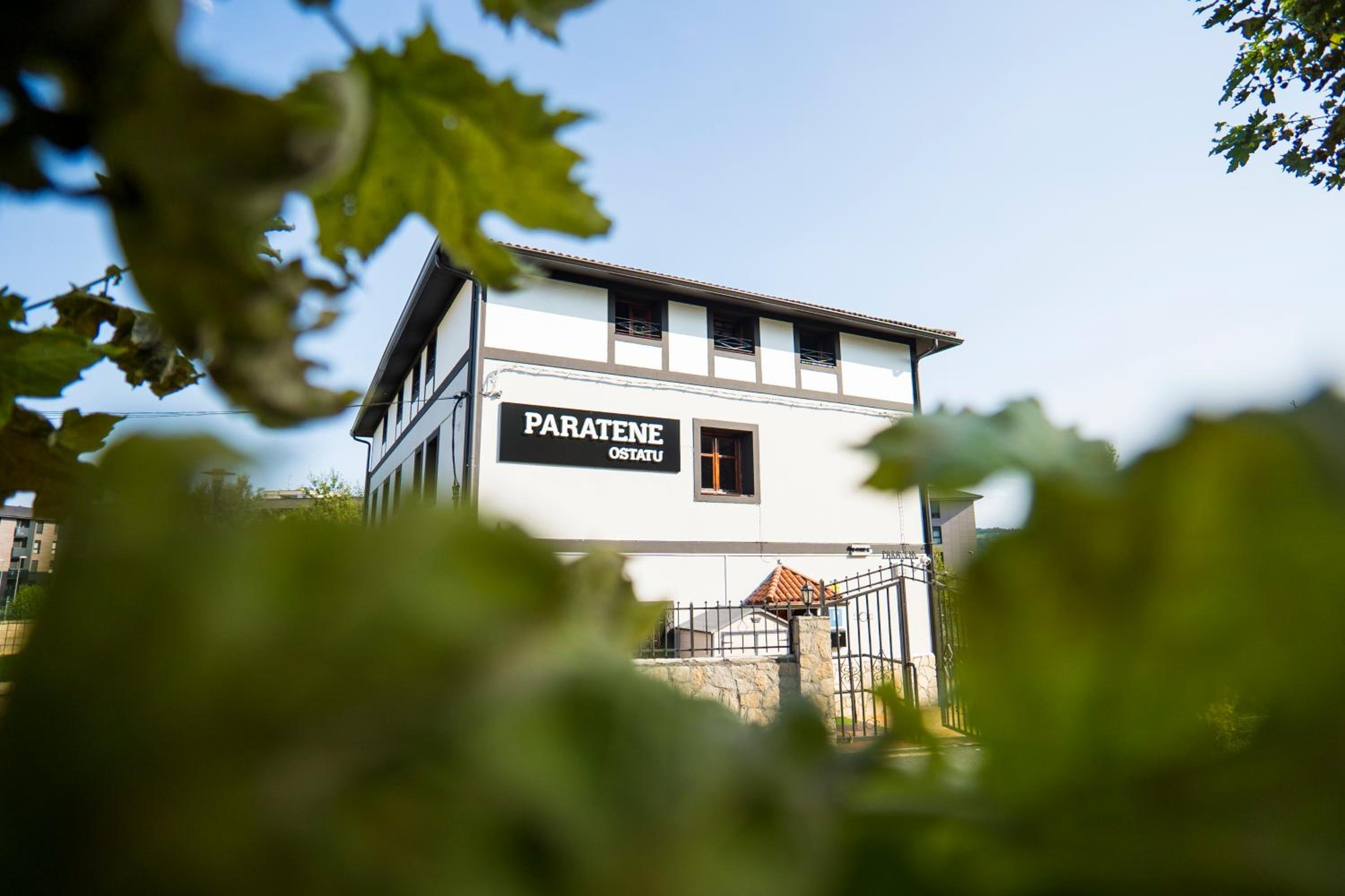Paratene Ostatu Habitaciones