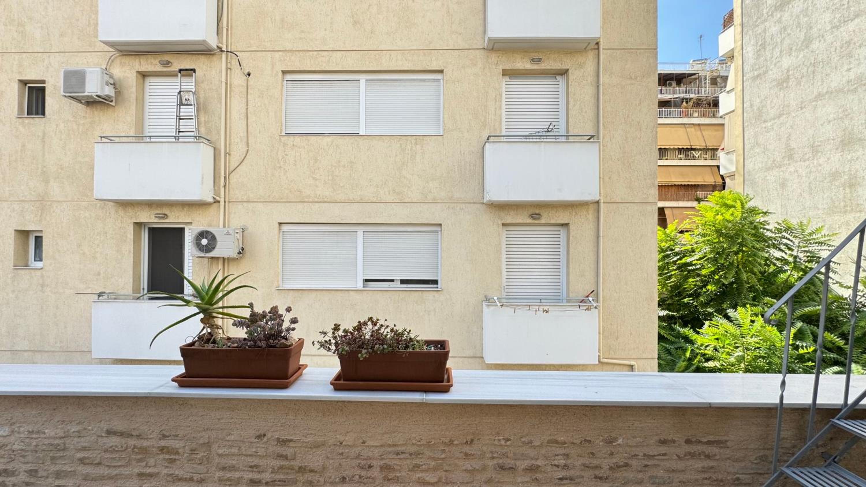ERMAGORA house studio