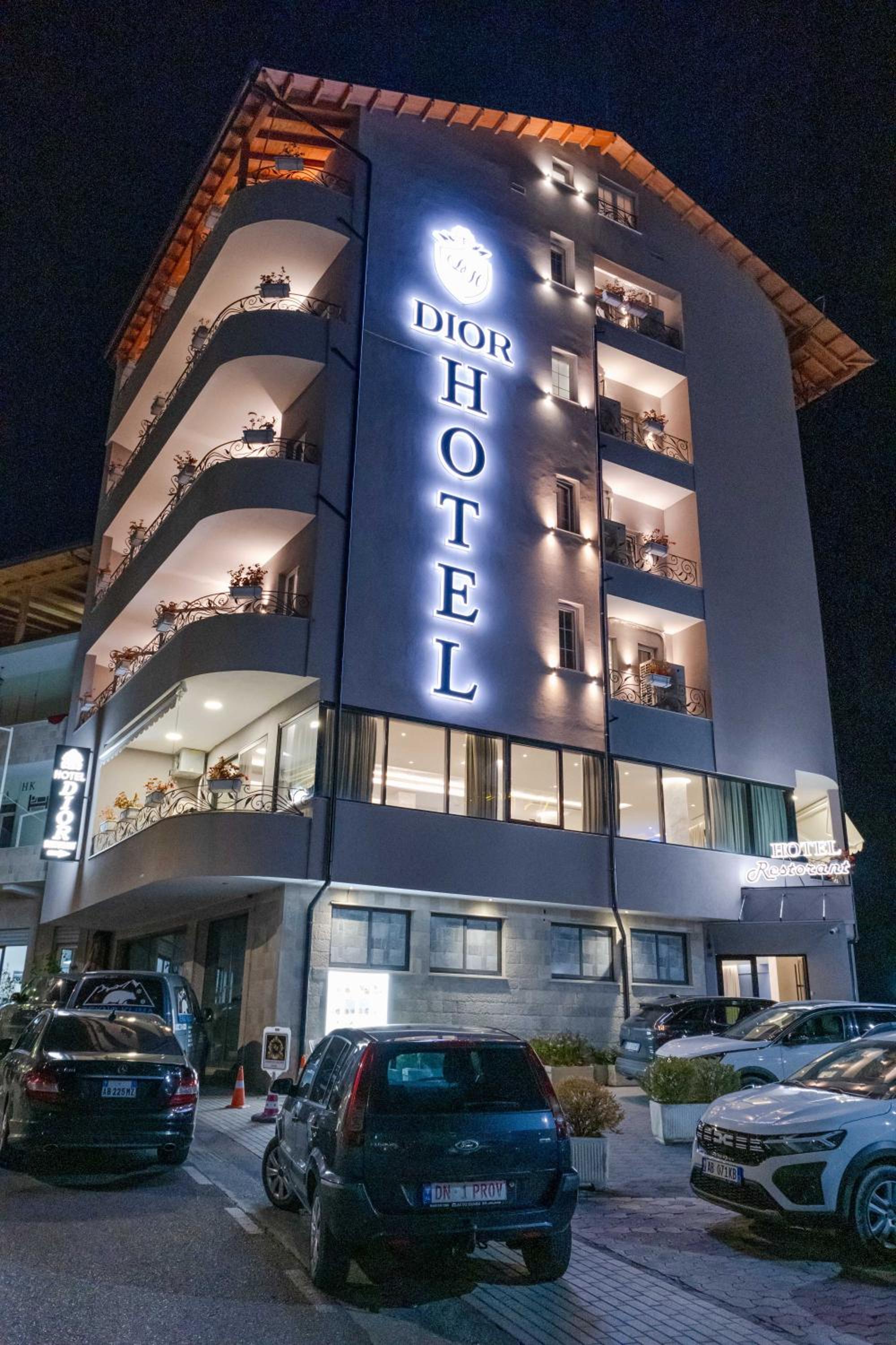 Hotel Dior - Image 1