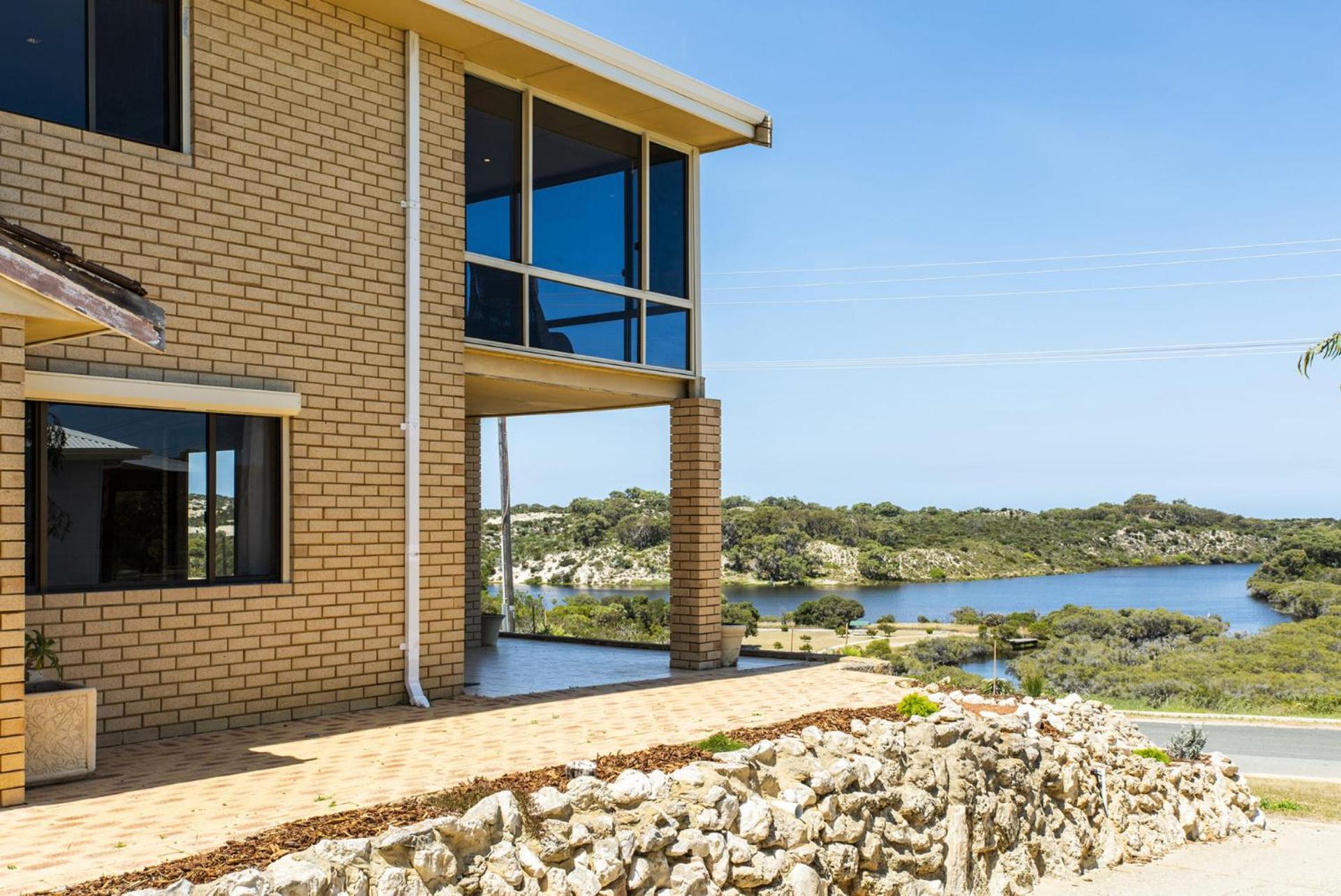 River View Retreat - Both Ocean and River Views