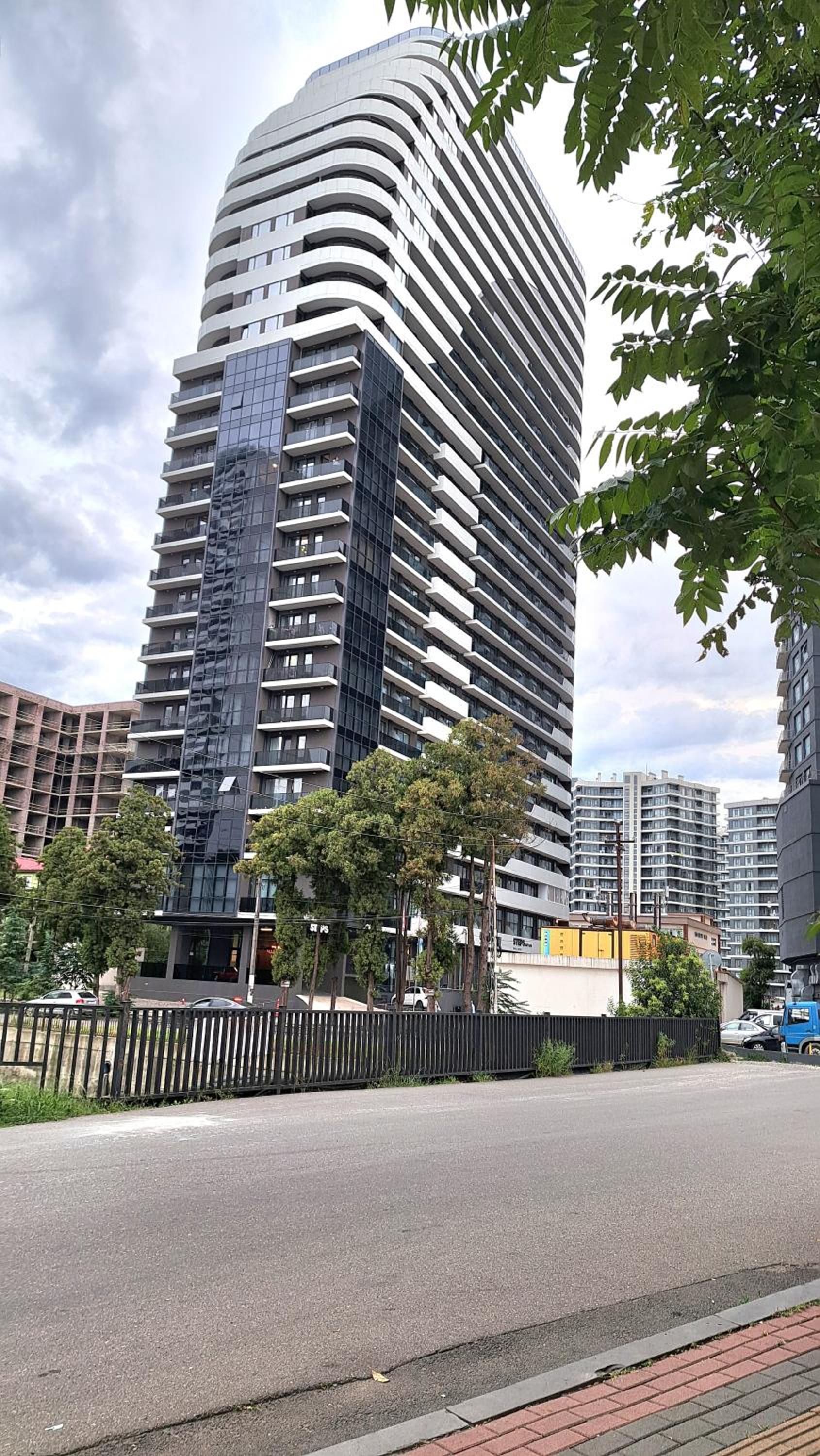 Exclusive sunny apartment