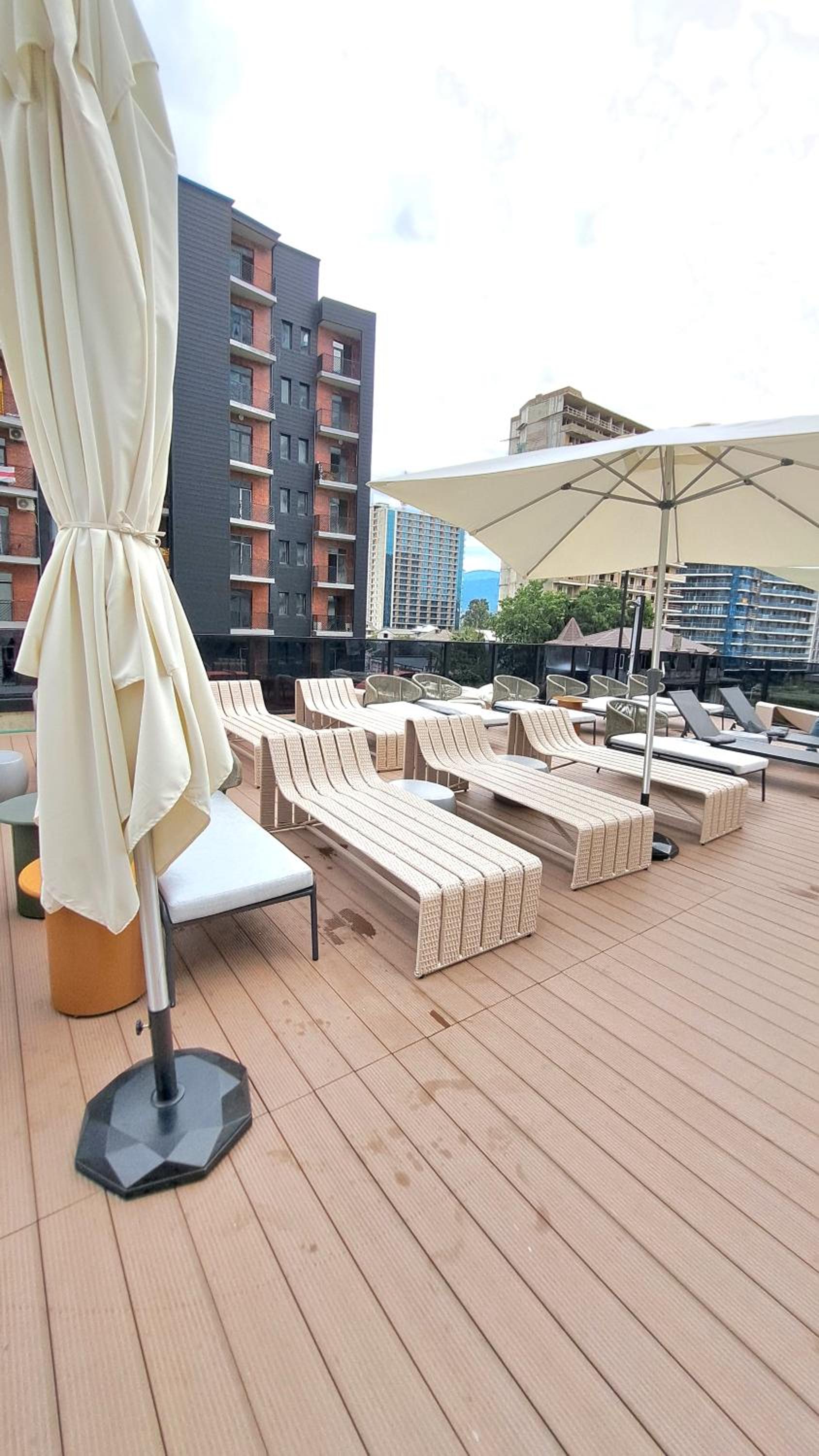 Exclusive sunny apartment