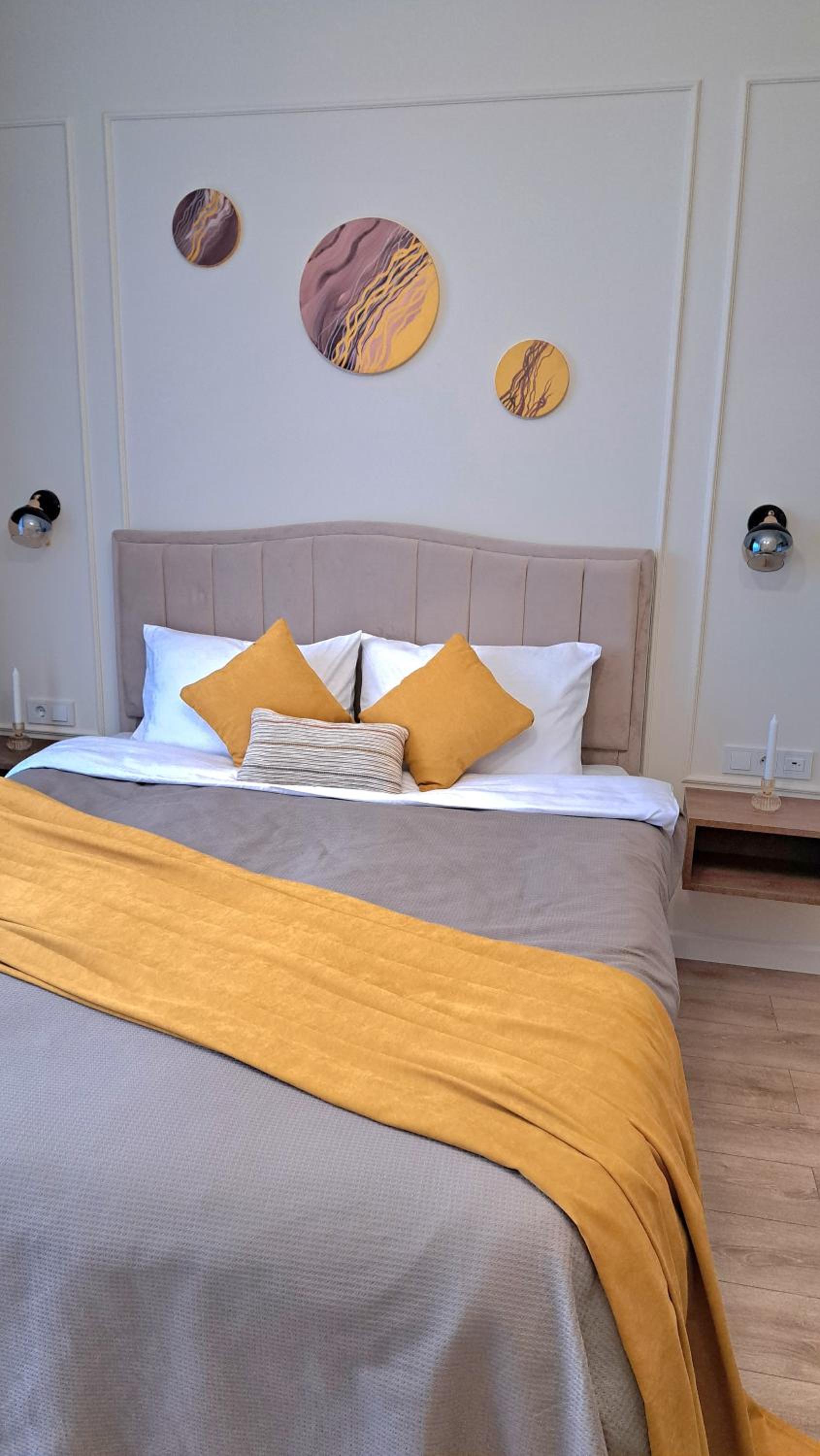 Exclusive sunny apartment