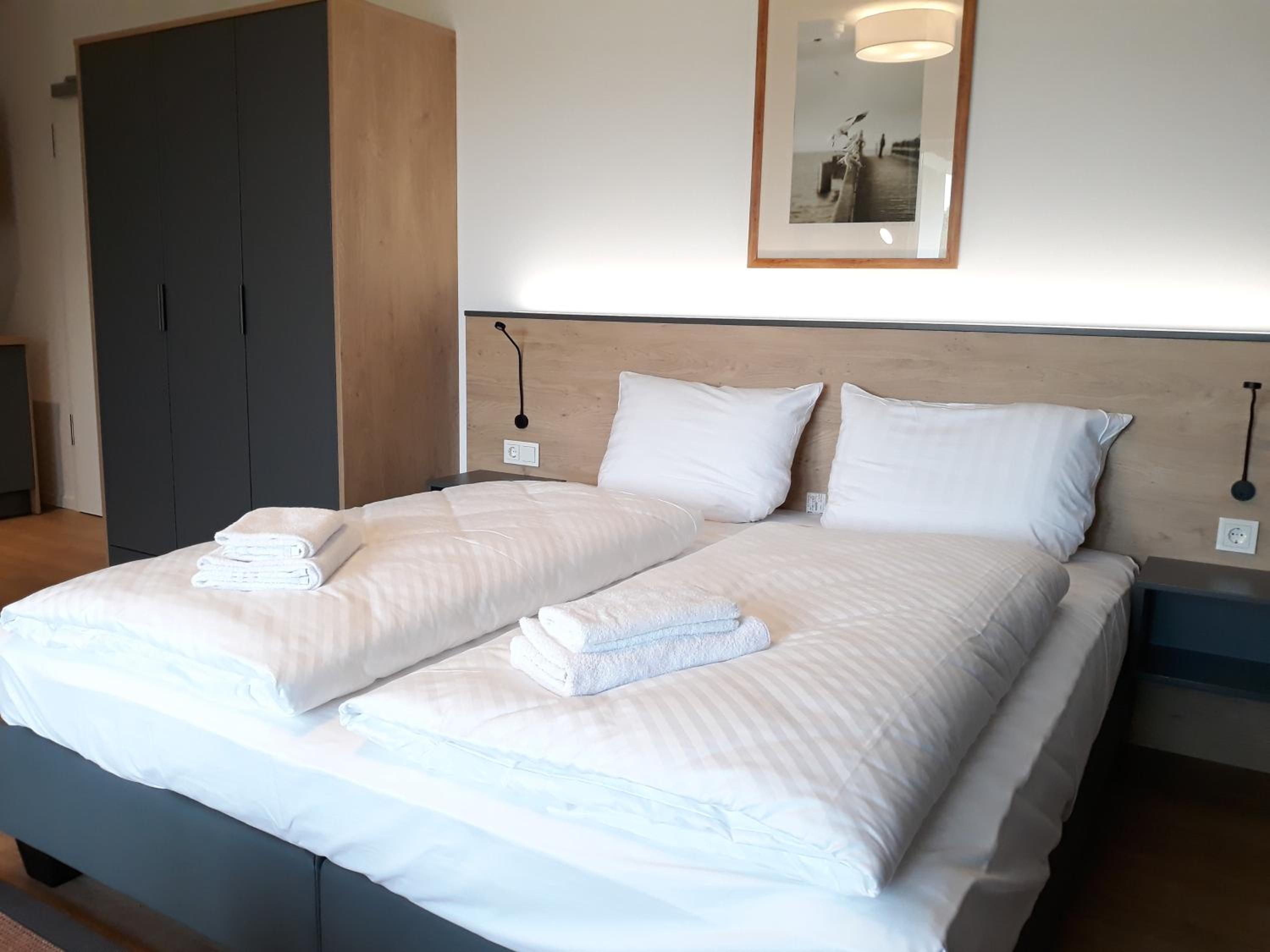 Komfort trifft Idylle - Ferienwohnung mit Seeblick