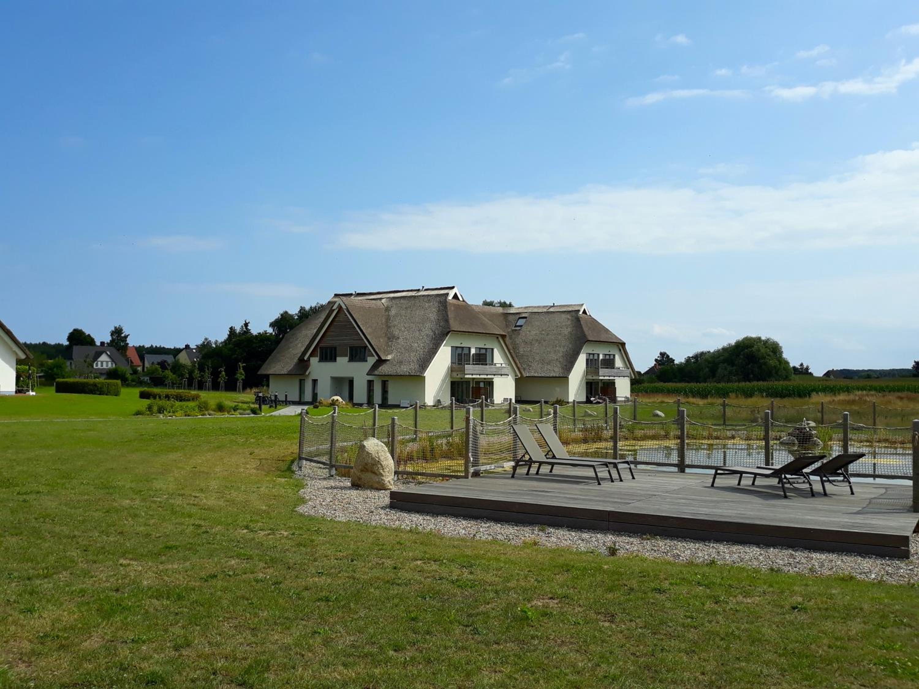 Komfort trifft Idylle - Ferienwohnung mit Seeblick