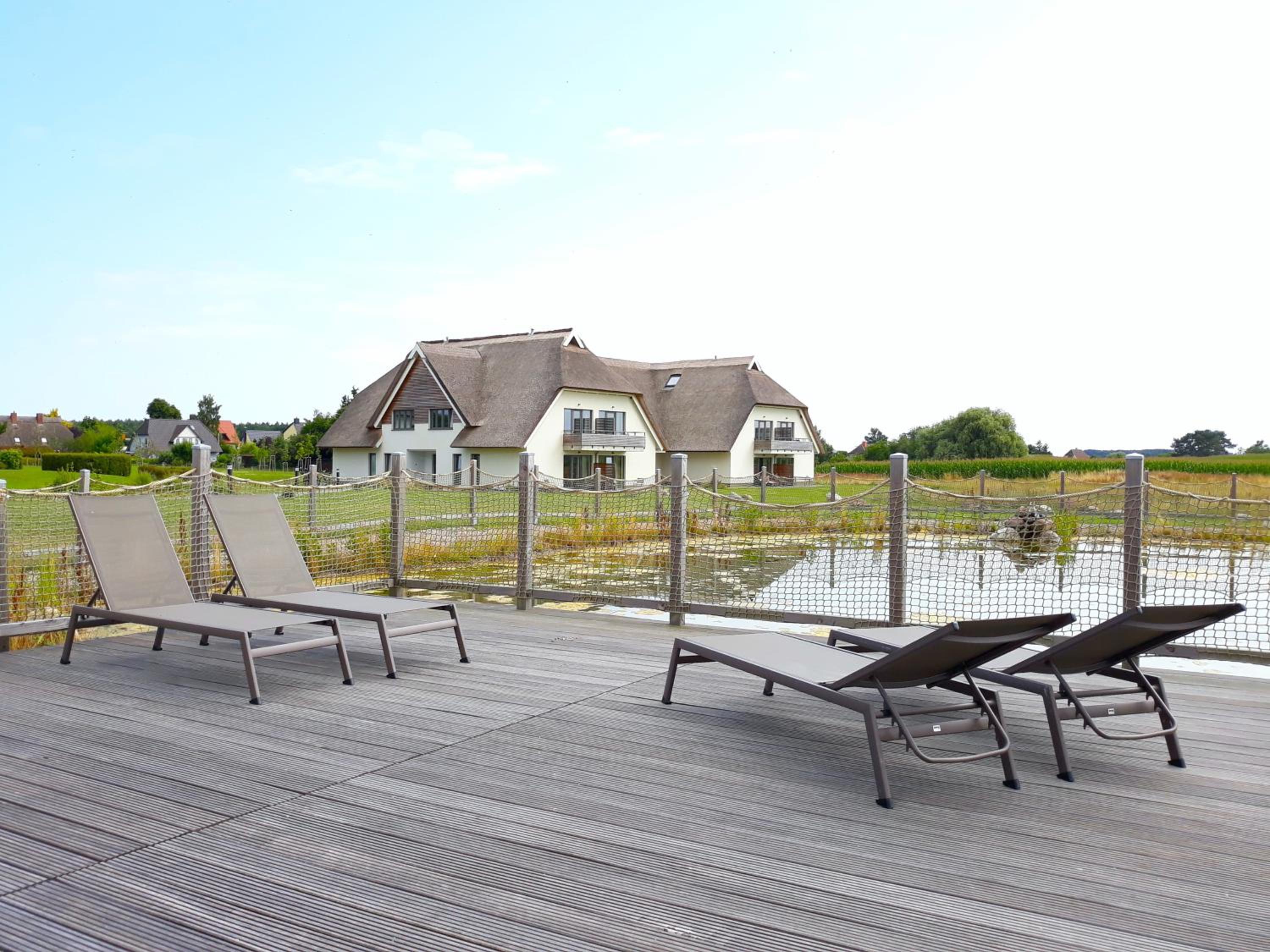 Komfort trifft Idylle - Ferienwohnung mit Seeblick