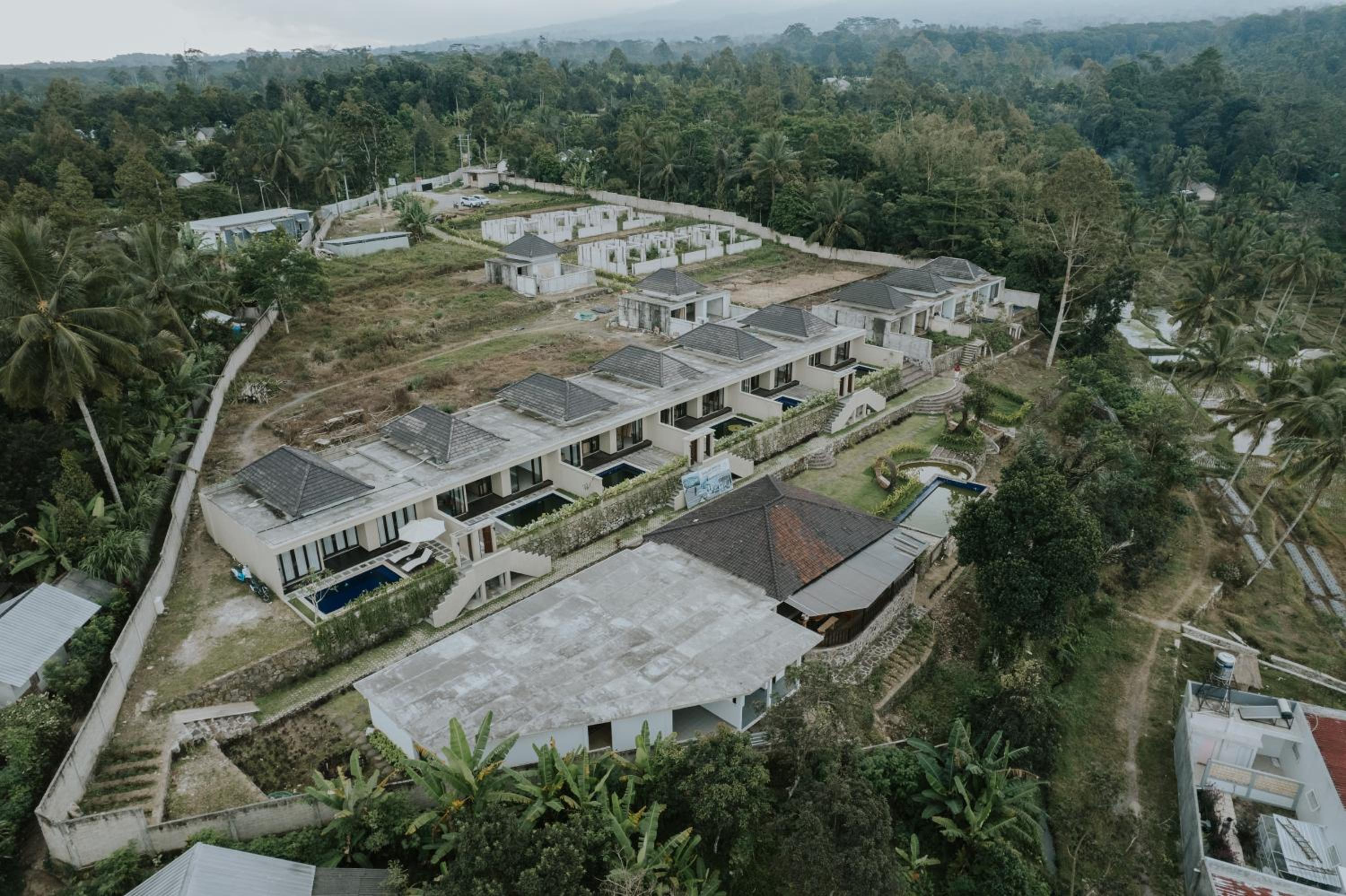 SVARGA RENJANA ViLLA