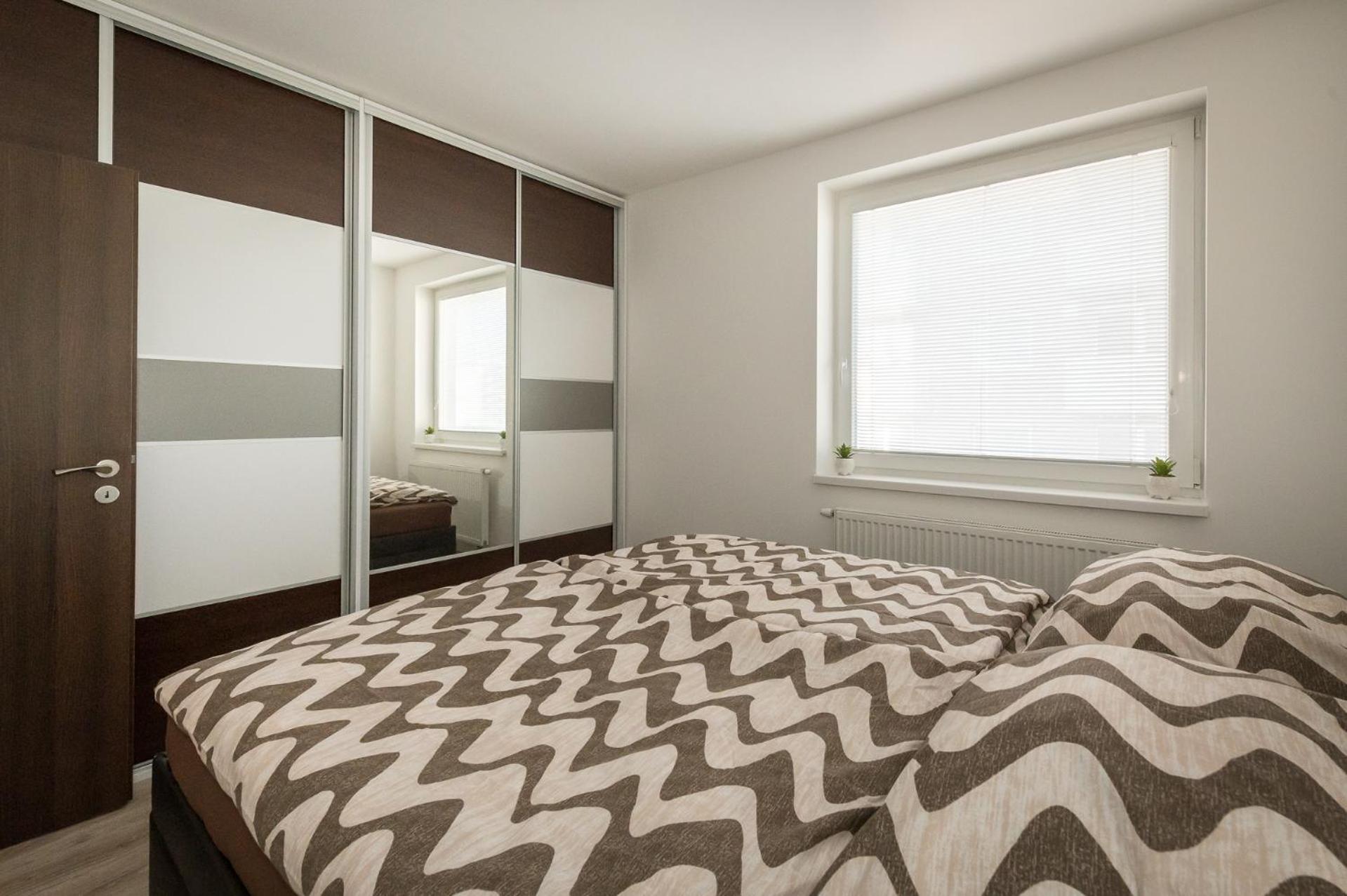 3 rooms Luxury apartment with private parking