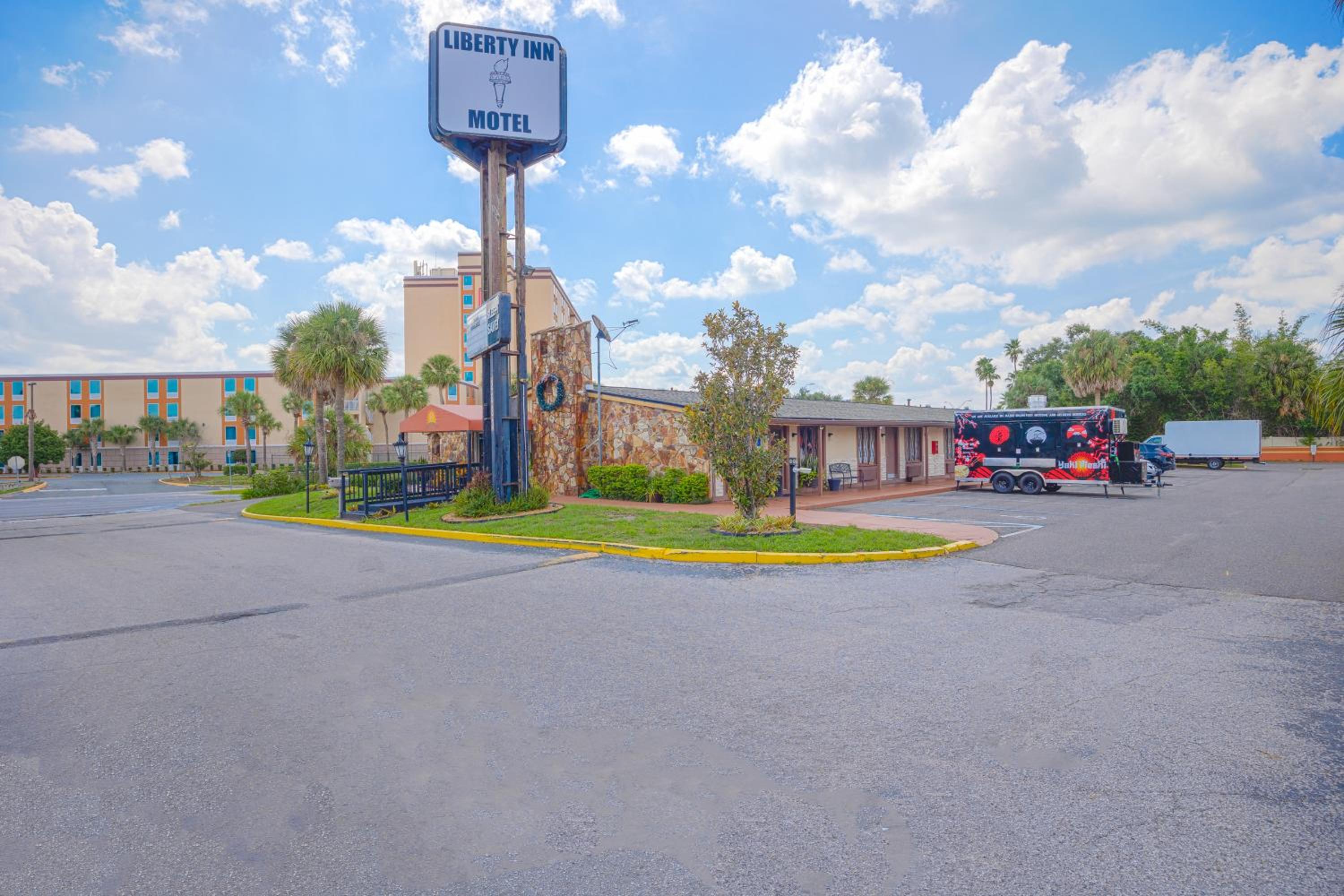 Liberty Inn and Suites Kissimmee near Disney World
