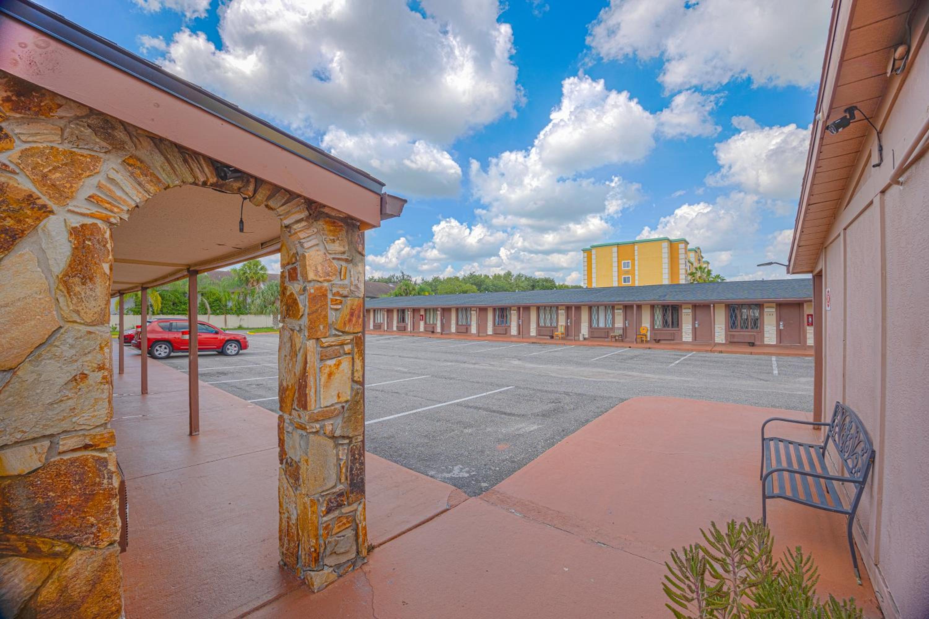 Liberty Inn and Suites Kissimmee near Disney World