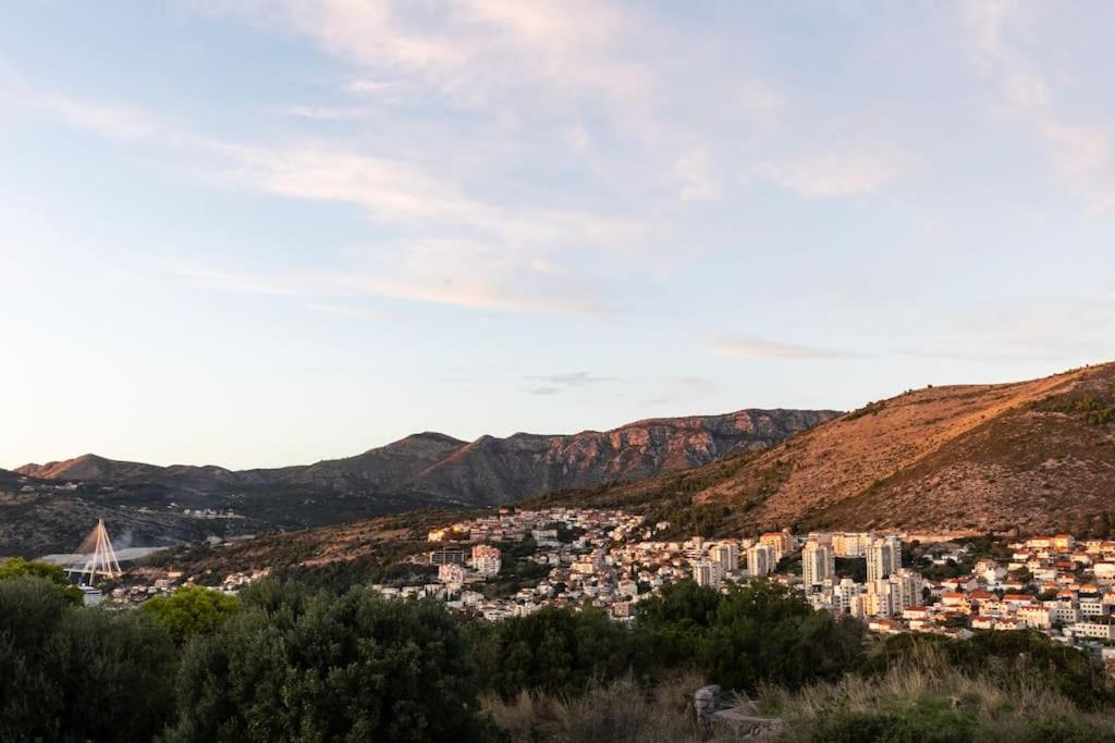 Luxury Two Bedroom Amari Apartment, Dubrovnik