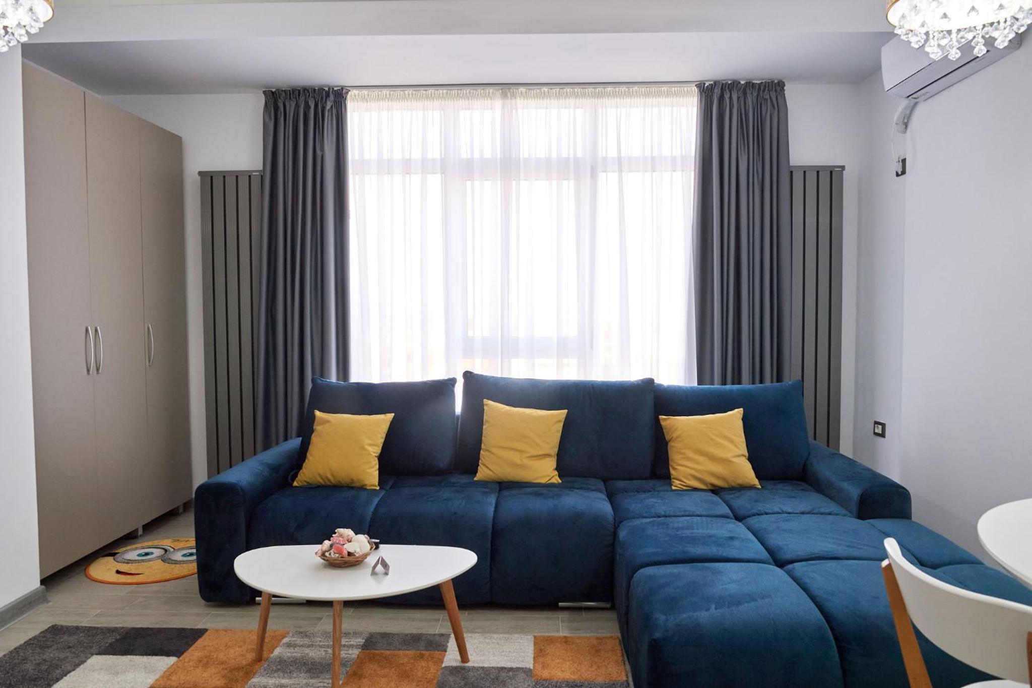 Isabela Apartment by ALZ view 3