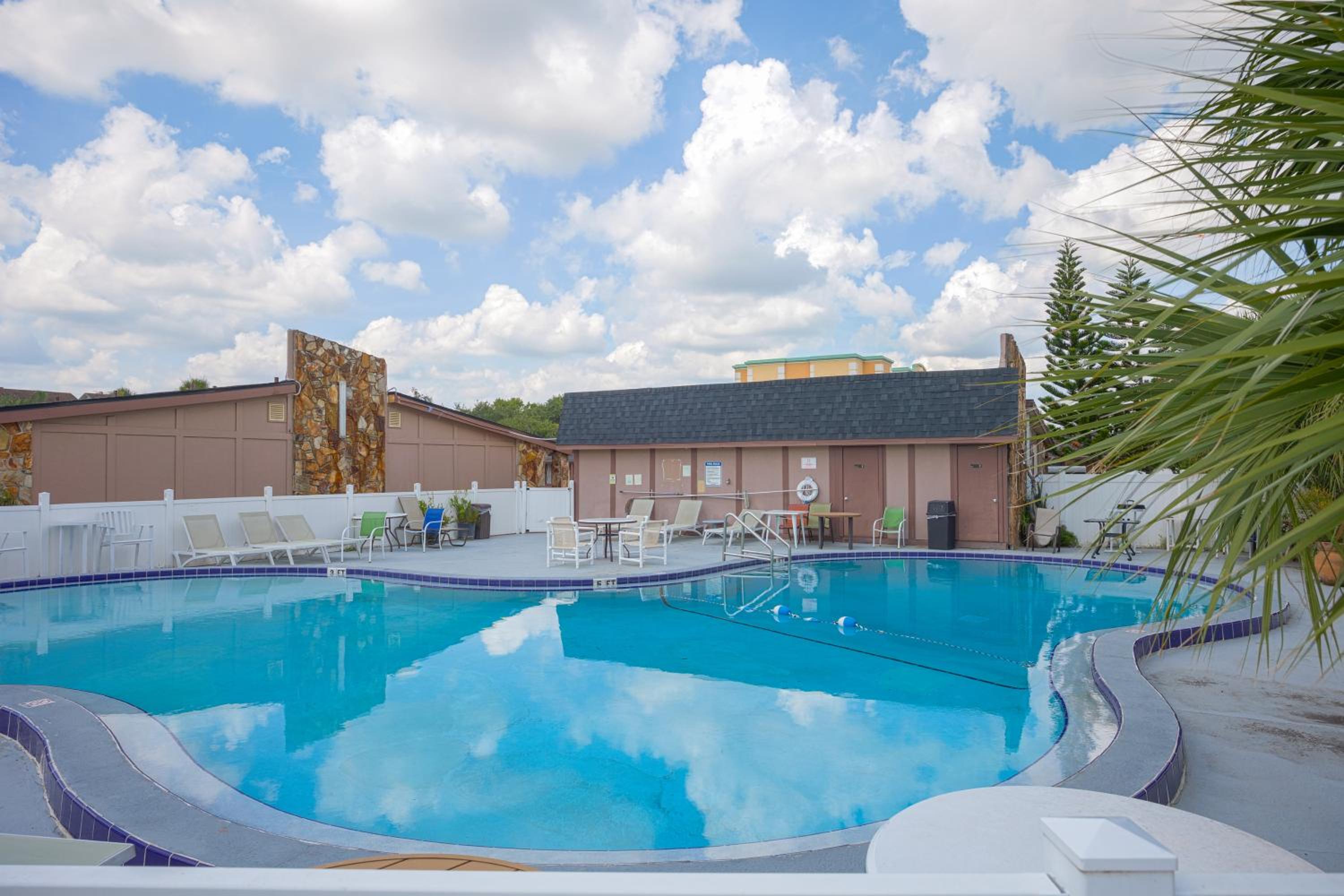 Liberty Inn and Suites Kissimmee near Disney World