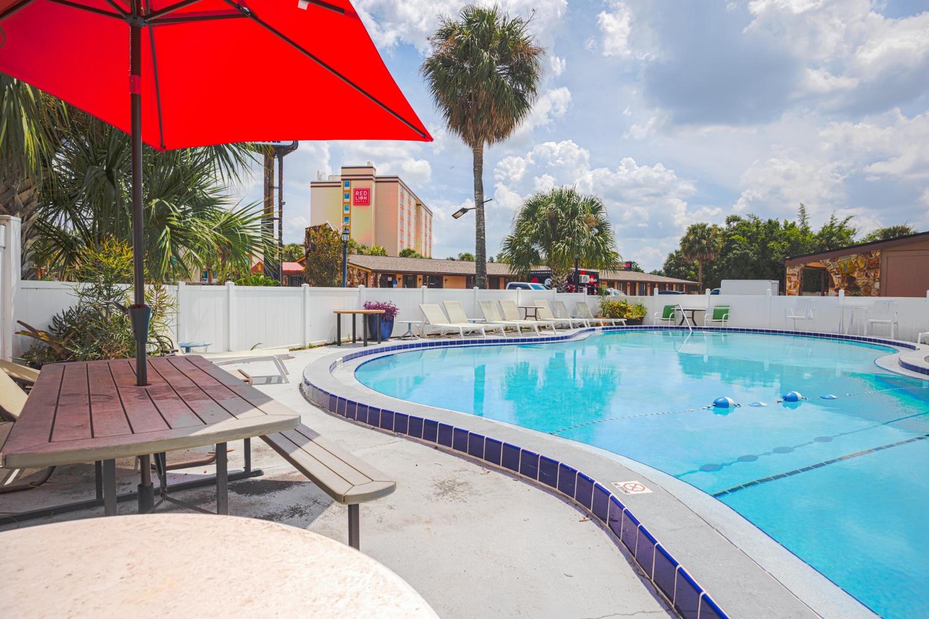 Liberty Inn and Suites Kissimmee near Disney World
