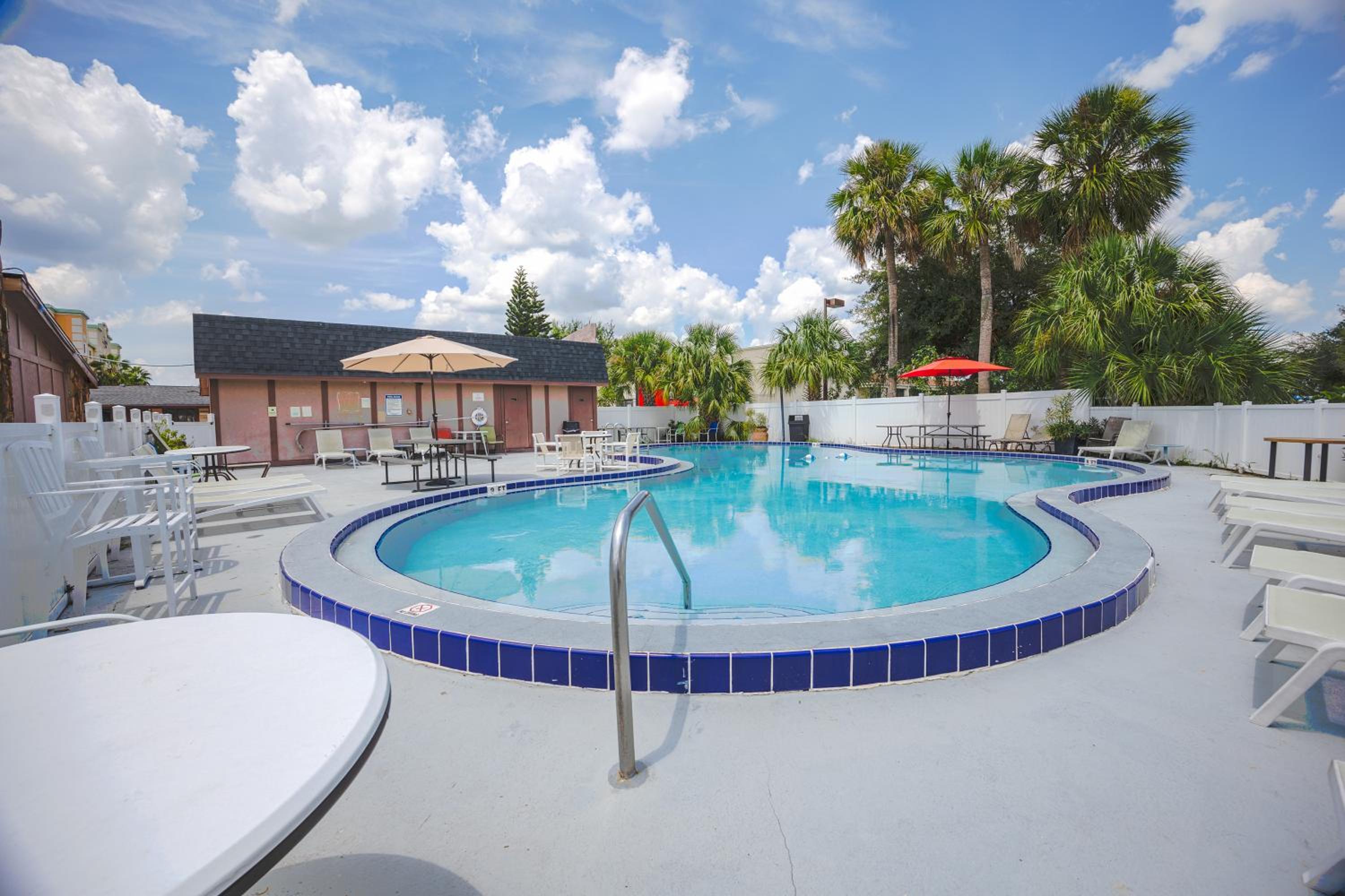 Liberty Inn and Suites Kissimmee near Disney World