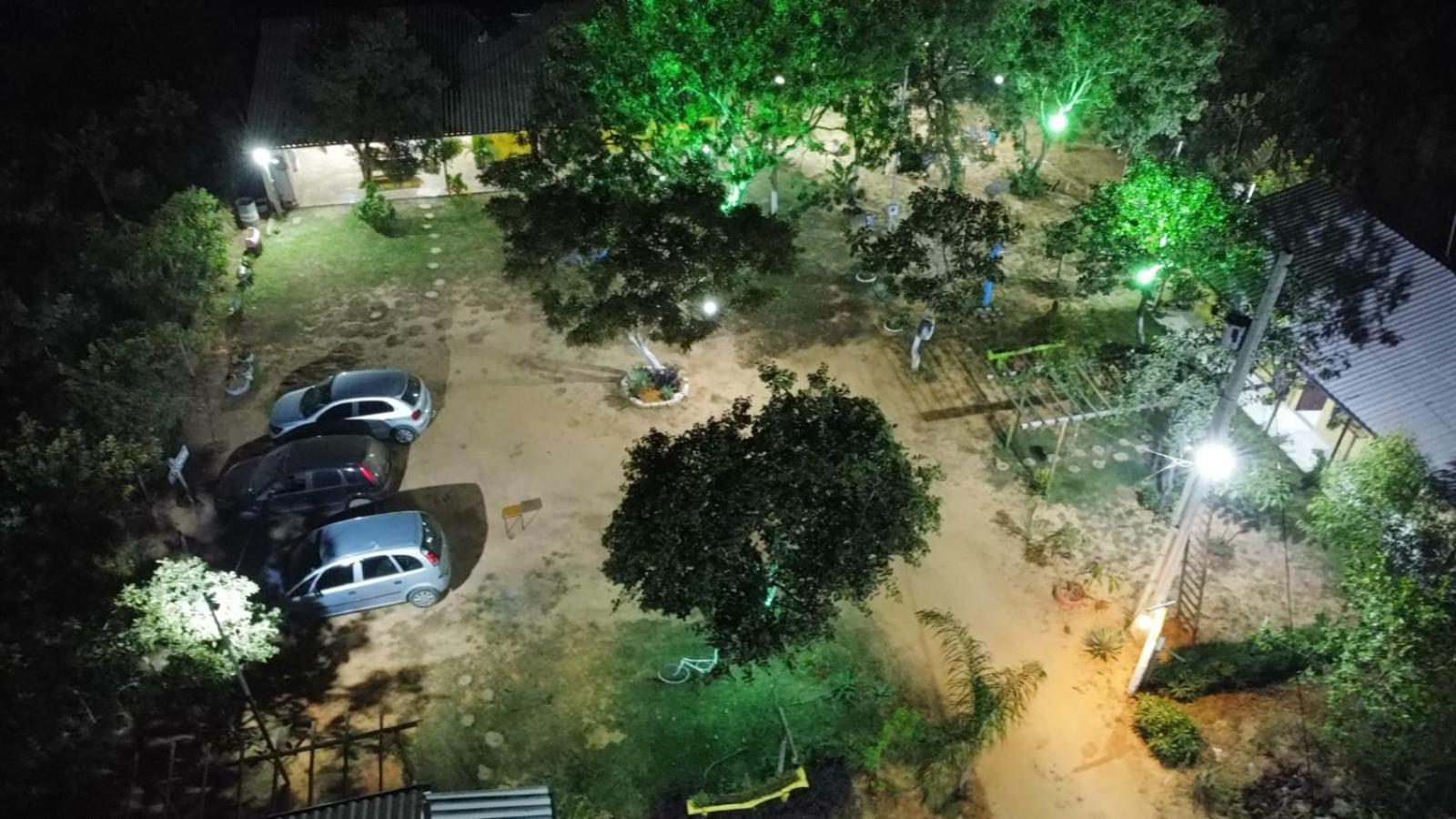 Pousada Sitio do Terrão a 500 metros da BR 040 e a 10 minutos da Prainha