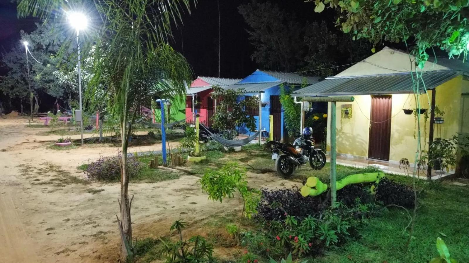 Pousada Sitio do Terrão a 500 metros da BR 040 e a 10 minutos da Prainha
