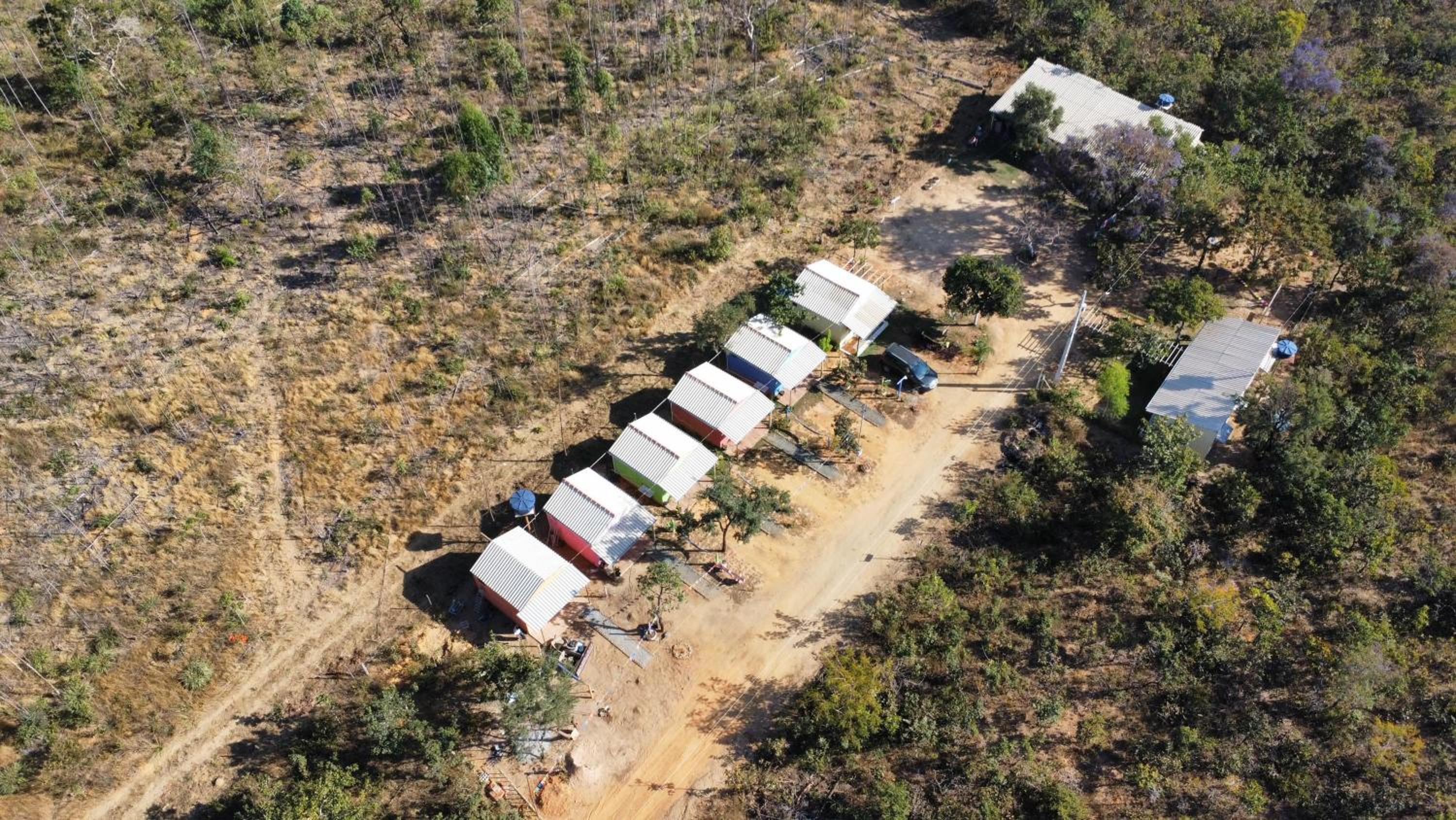 Pousada Sitio do Terrão a 500 metros da BR 040 e a 10 minutos da Prainha