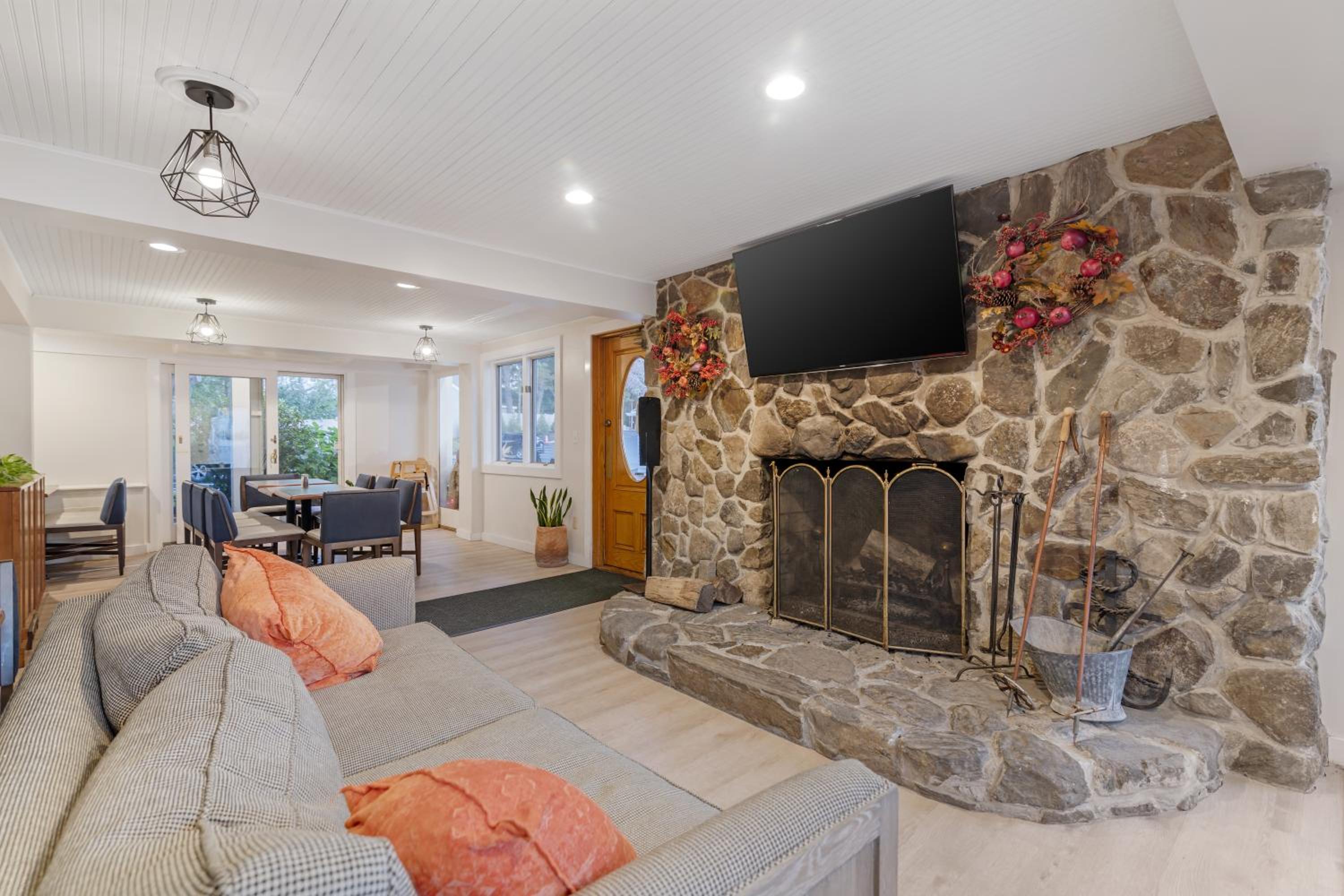Meadowmere Resort - Property Image 5