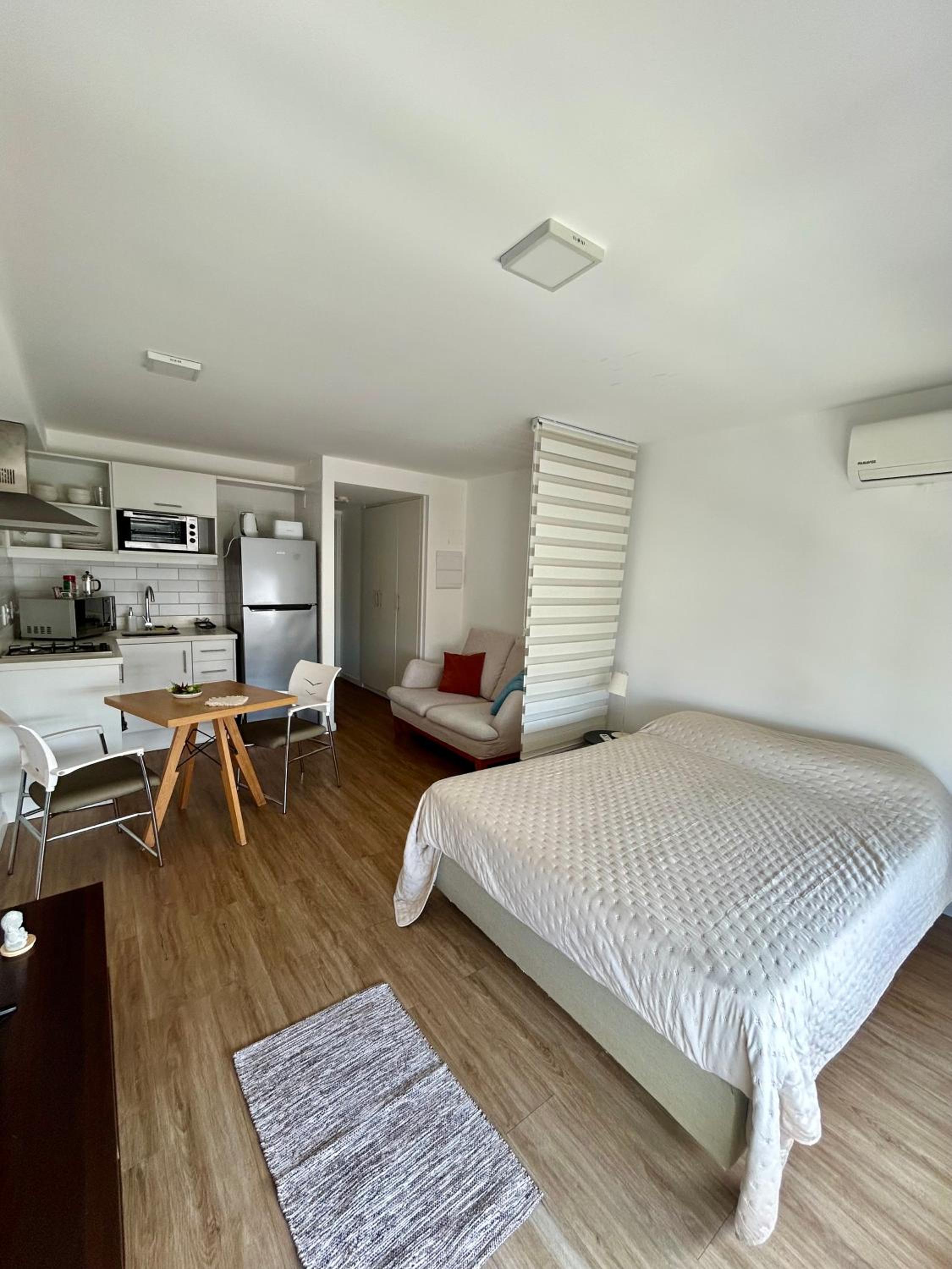 Hermoso monoambiente en Punta Carretas piso 9