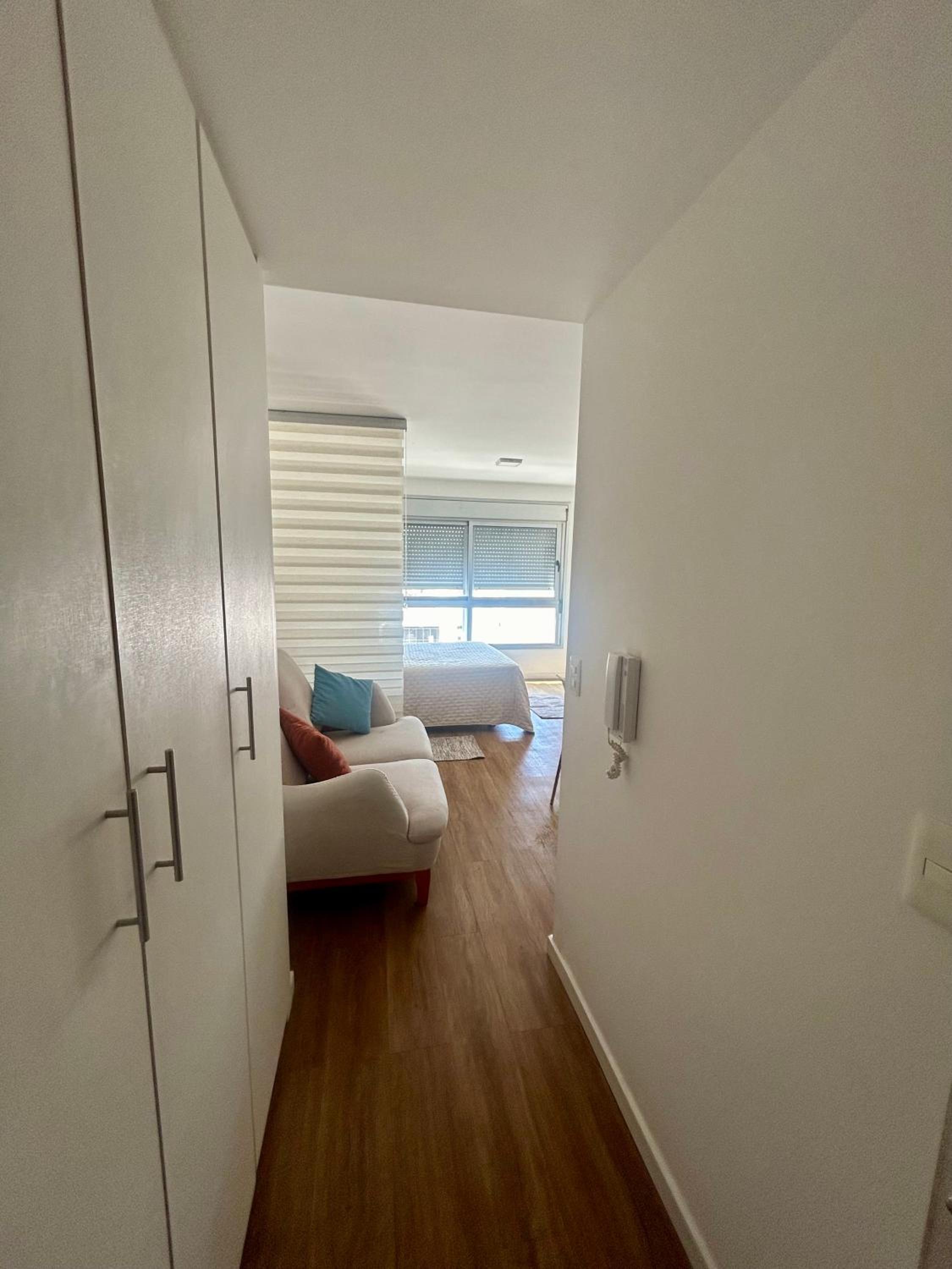 Hermoso monoambiente en Punta Carretas piso 9