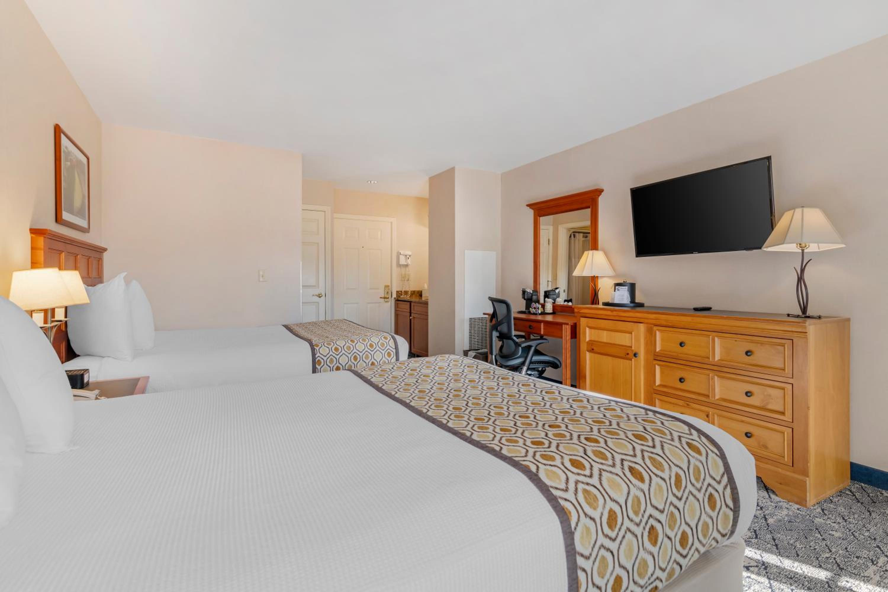Meadowmere Resort - Property Image 15