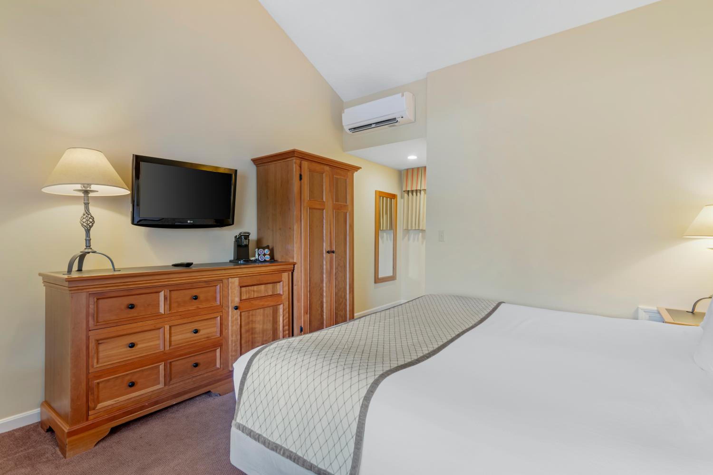 Meadowmere Resort - Property Image 30