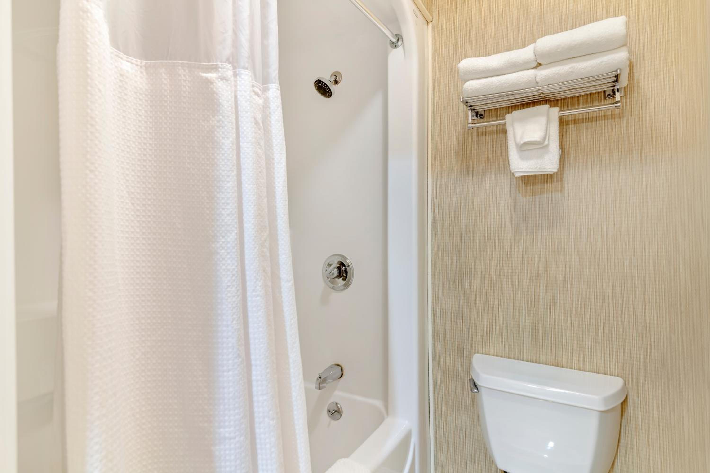 Meadowmere Resort - Property Image 33
