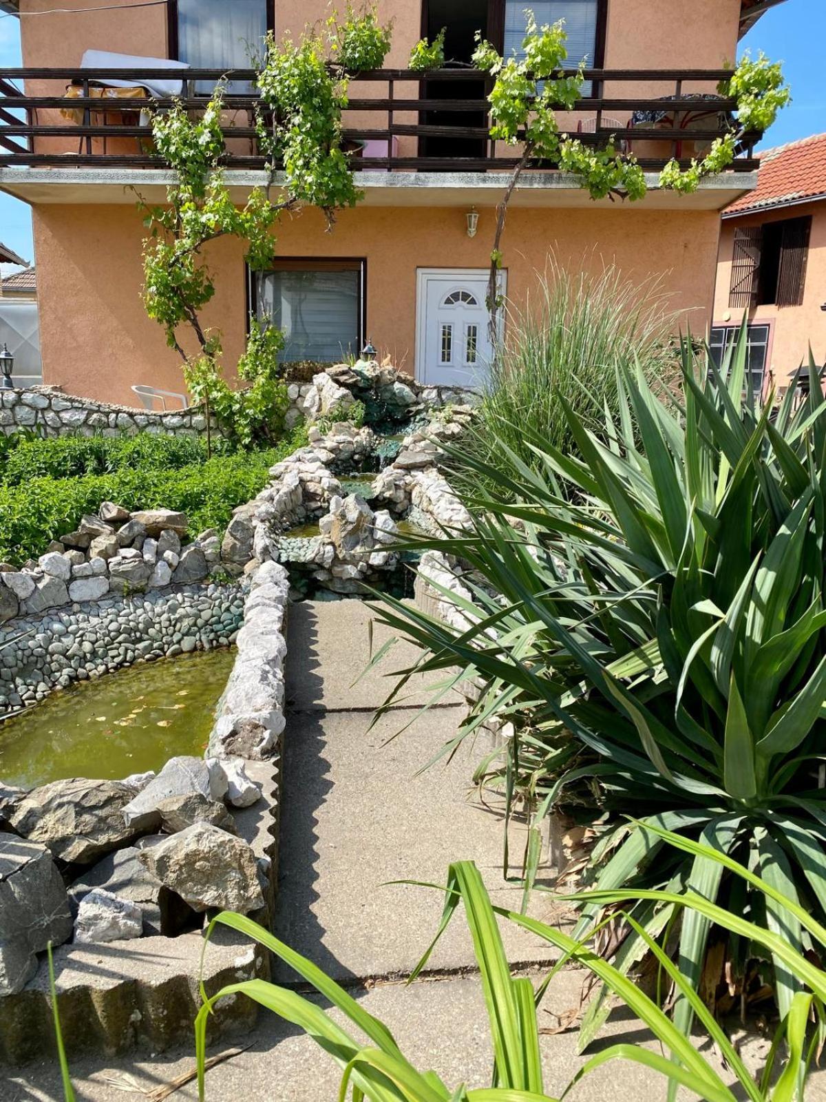 Nina Apartments