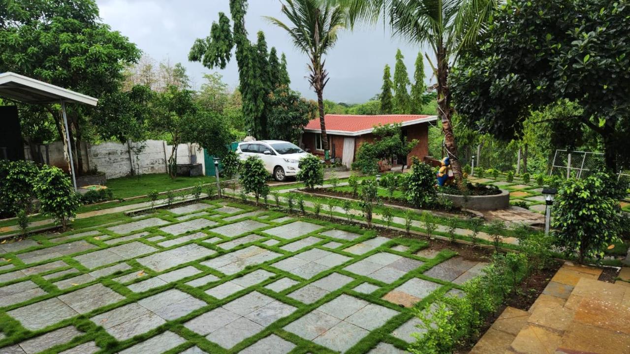 Pahunchar Farm