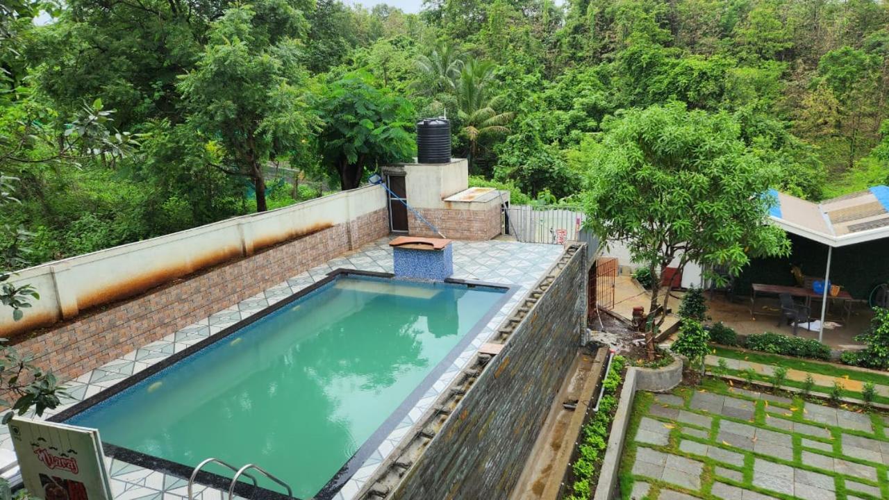 Pahunchar Farm