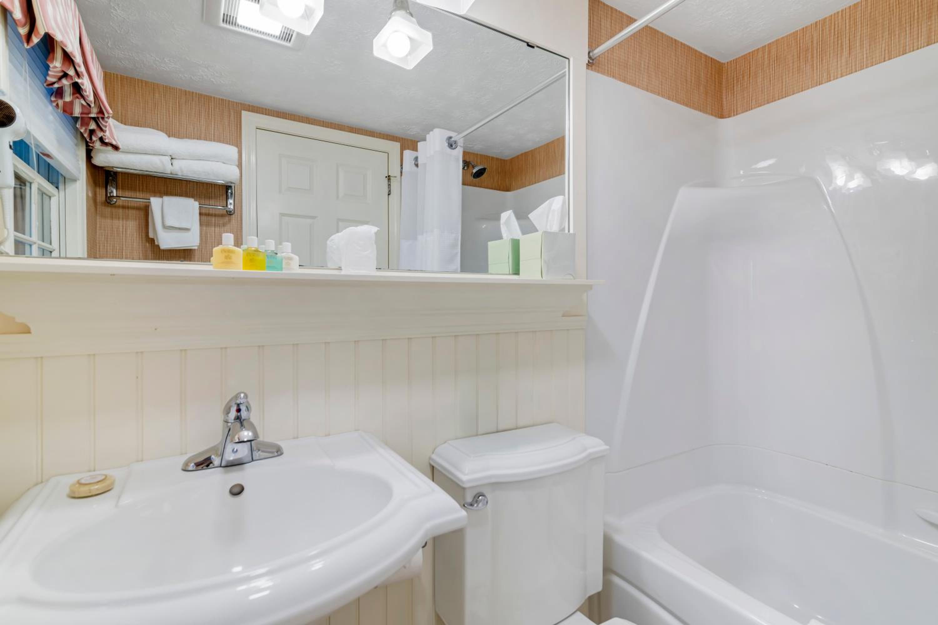 Meadowmere Resort - Property Image 35