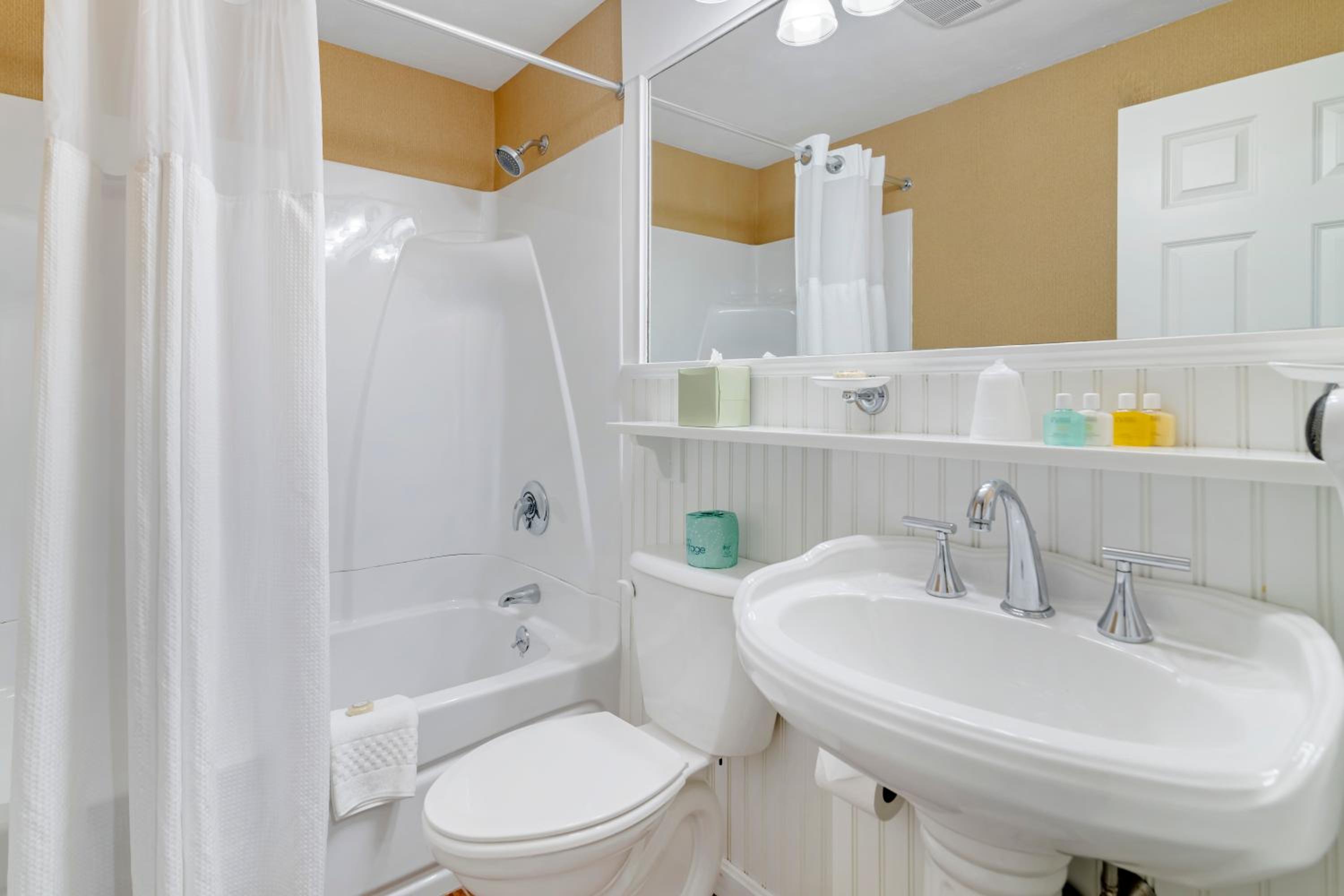 Meadowmere Resort - Property Image 48
