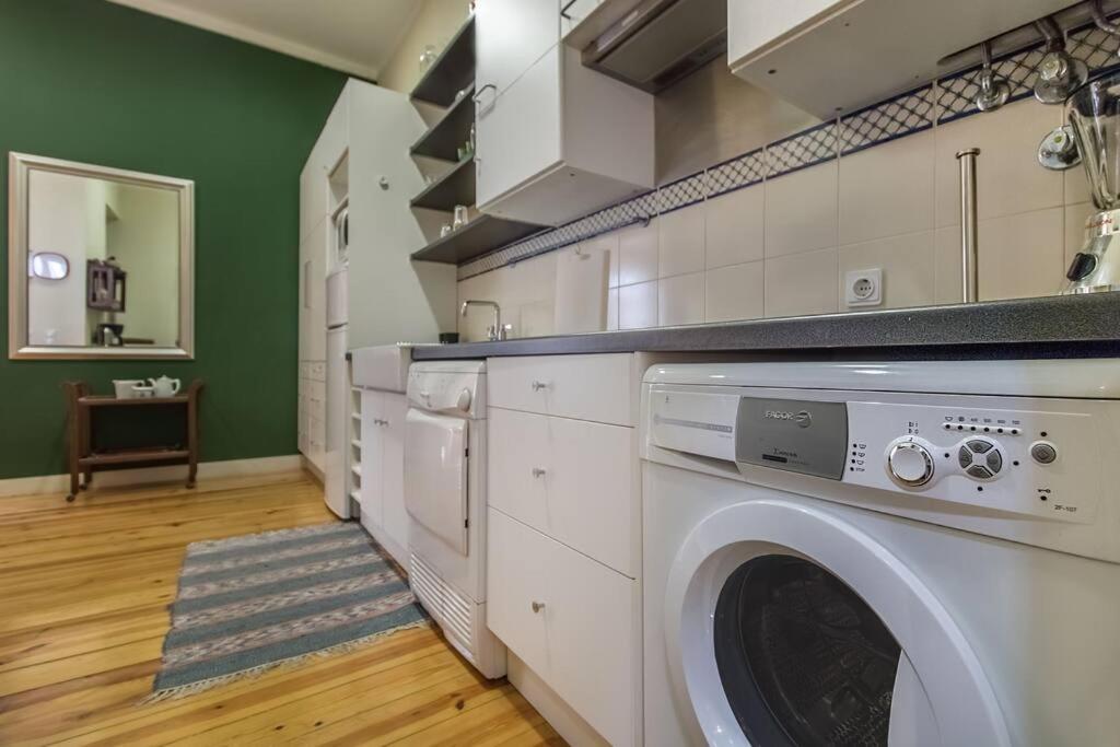 Correeiros Downtown - Historic Lisbon Apartment