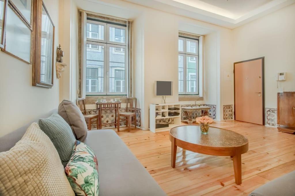 Correeiros Downtown - Historic Lisbon Apartment