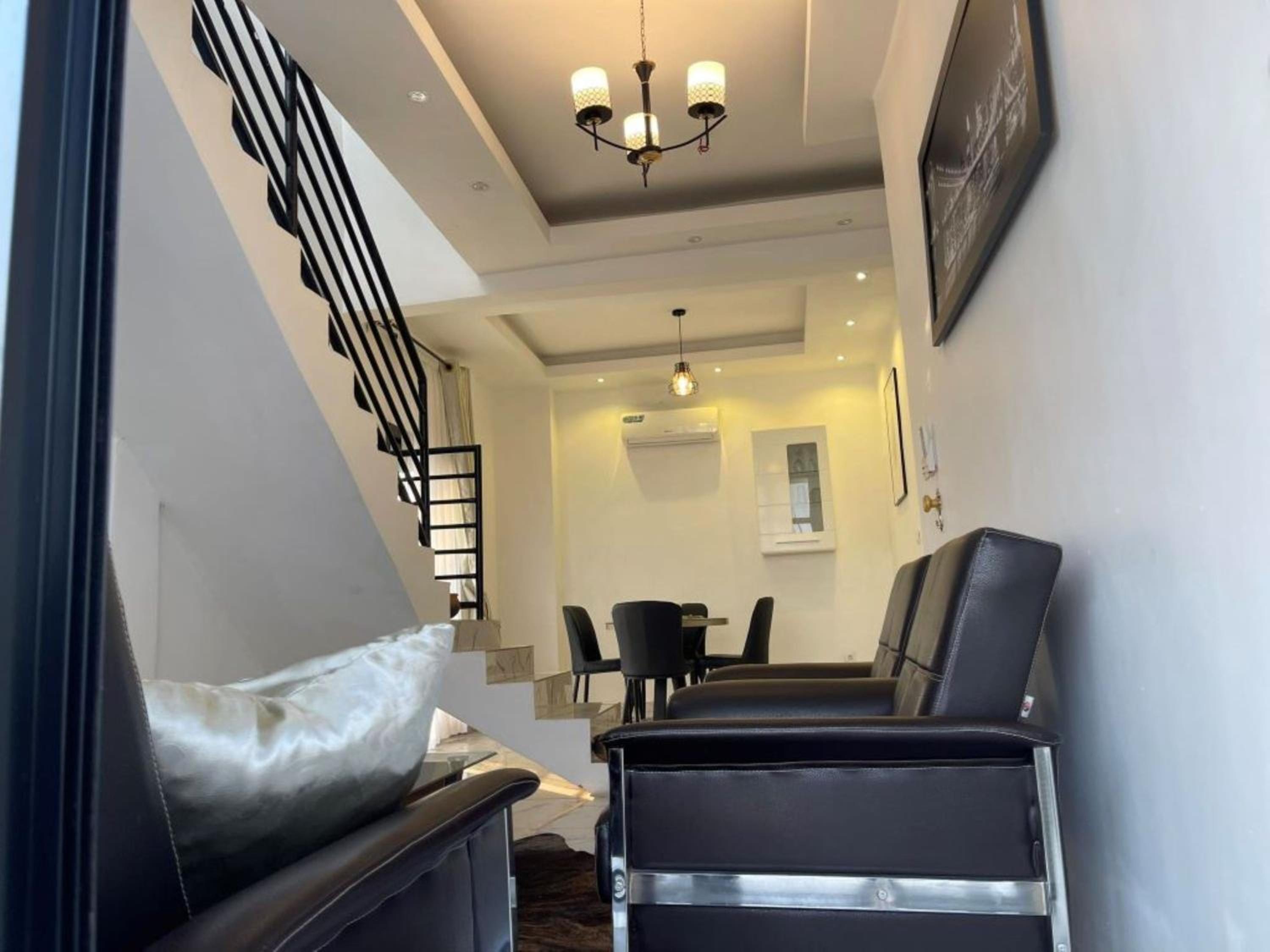 Luxury TownHouse